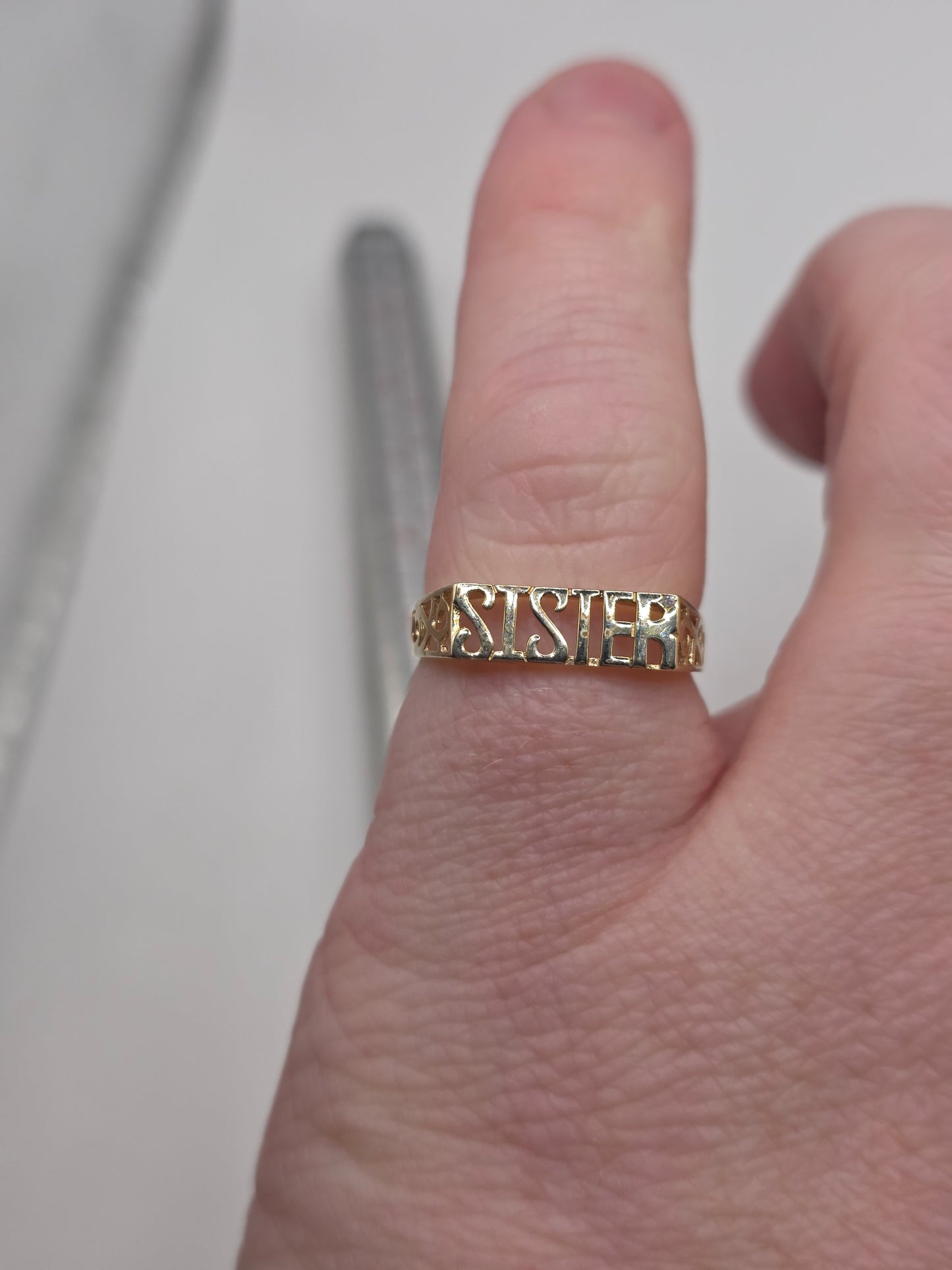 9ct gold sister ring