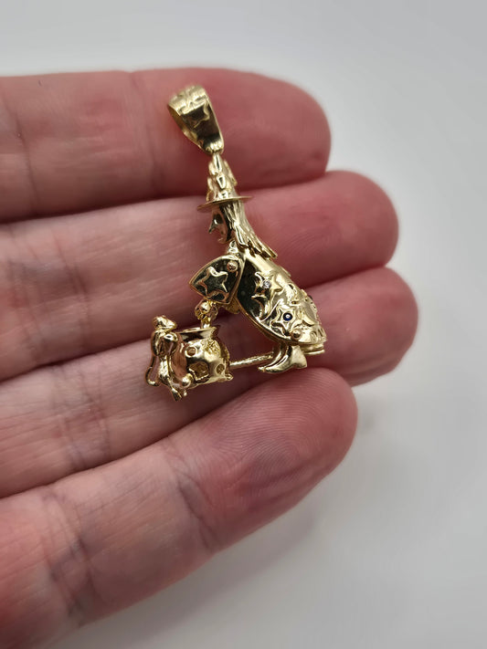 9ct gold witch and cauldron pendant