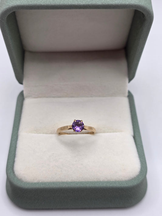 9ct gold amethyst ring