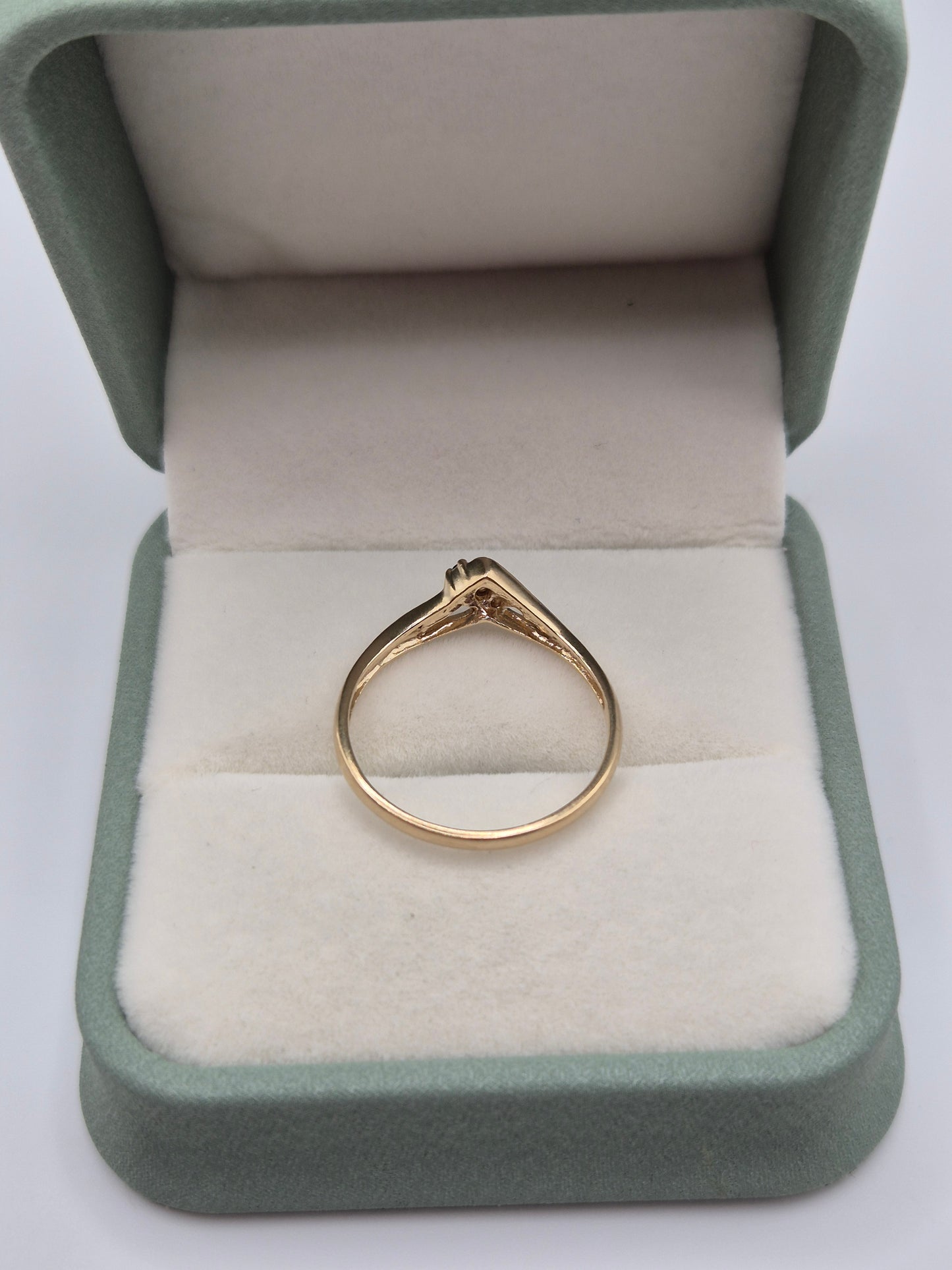 9ct gold sapphire and diamond wishbone ring