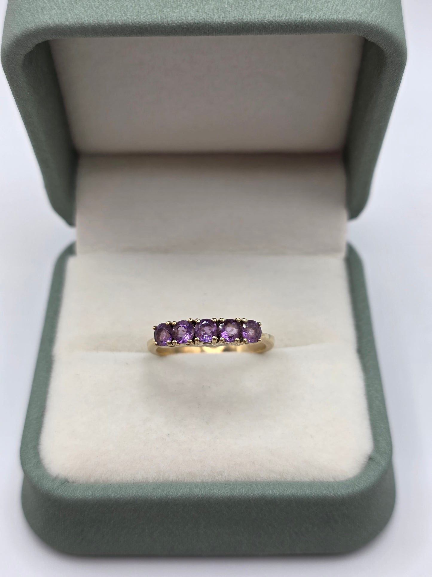9ct gold amethyst ring