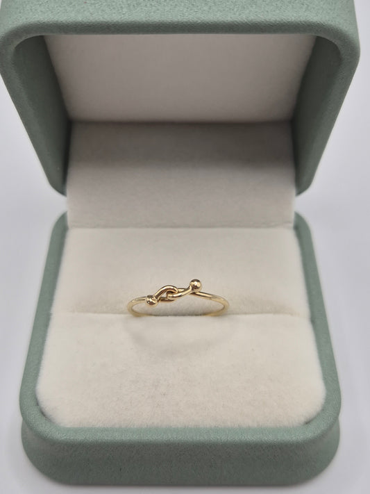 9ct gold ring