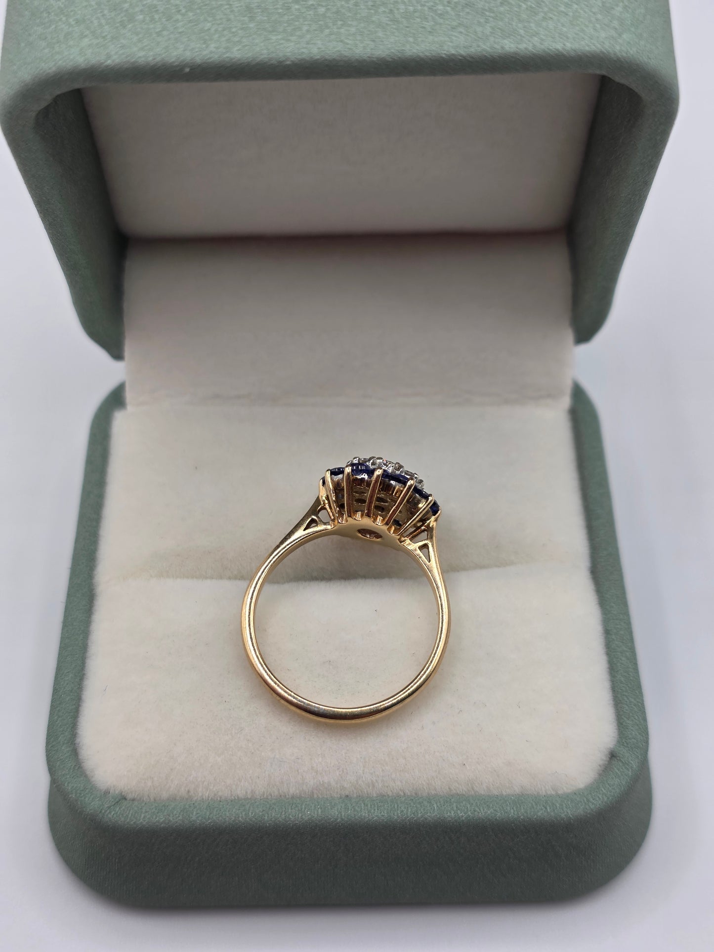 9ct gold sapphire and cz ring