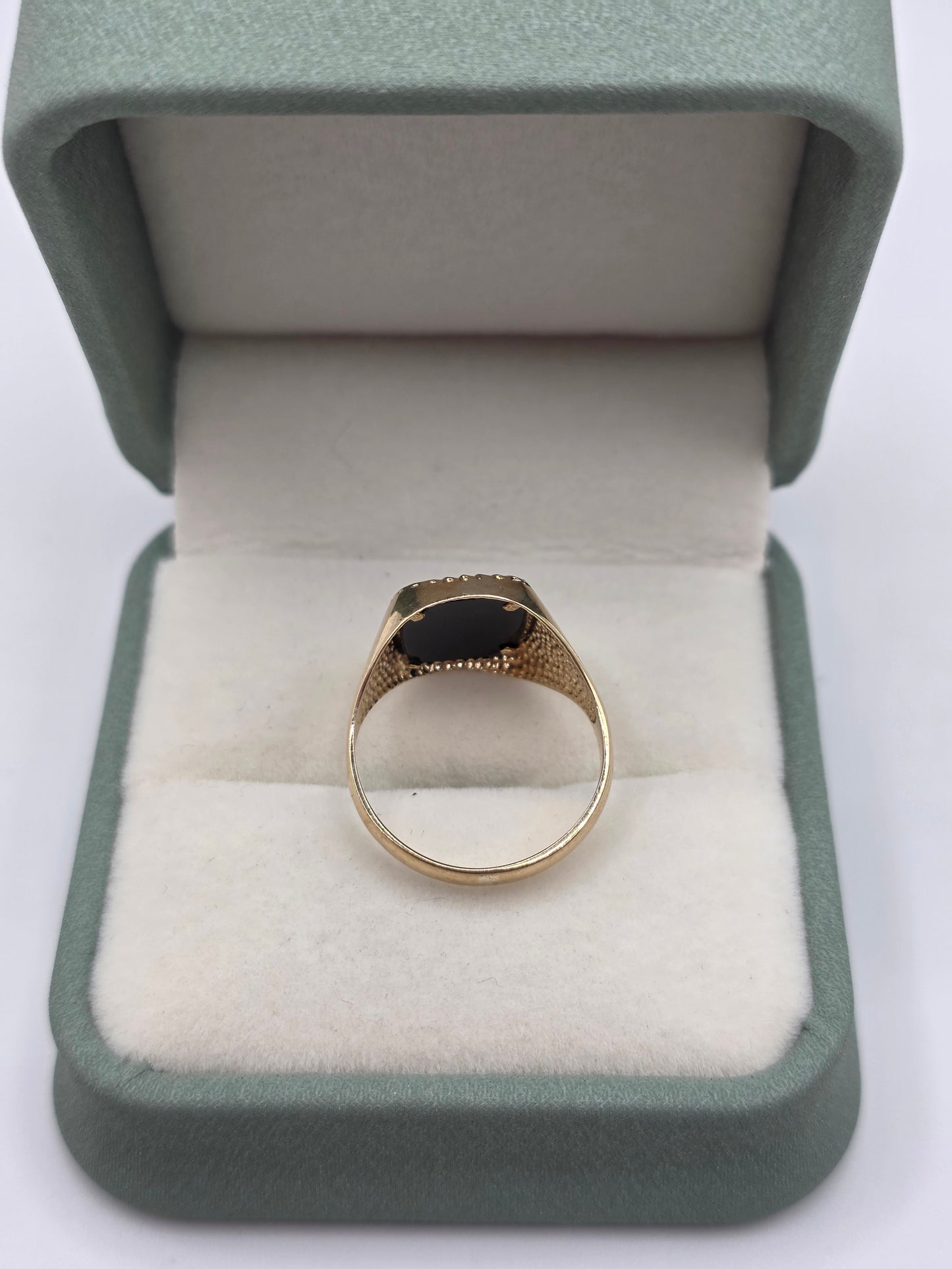 9ct gold onyx signet ring