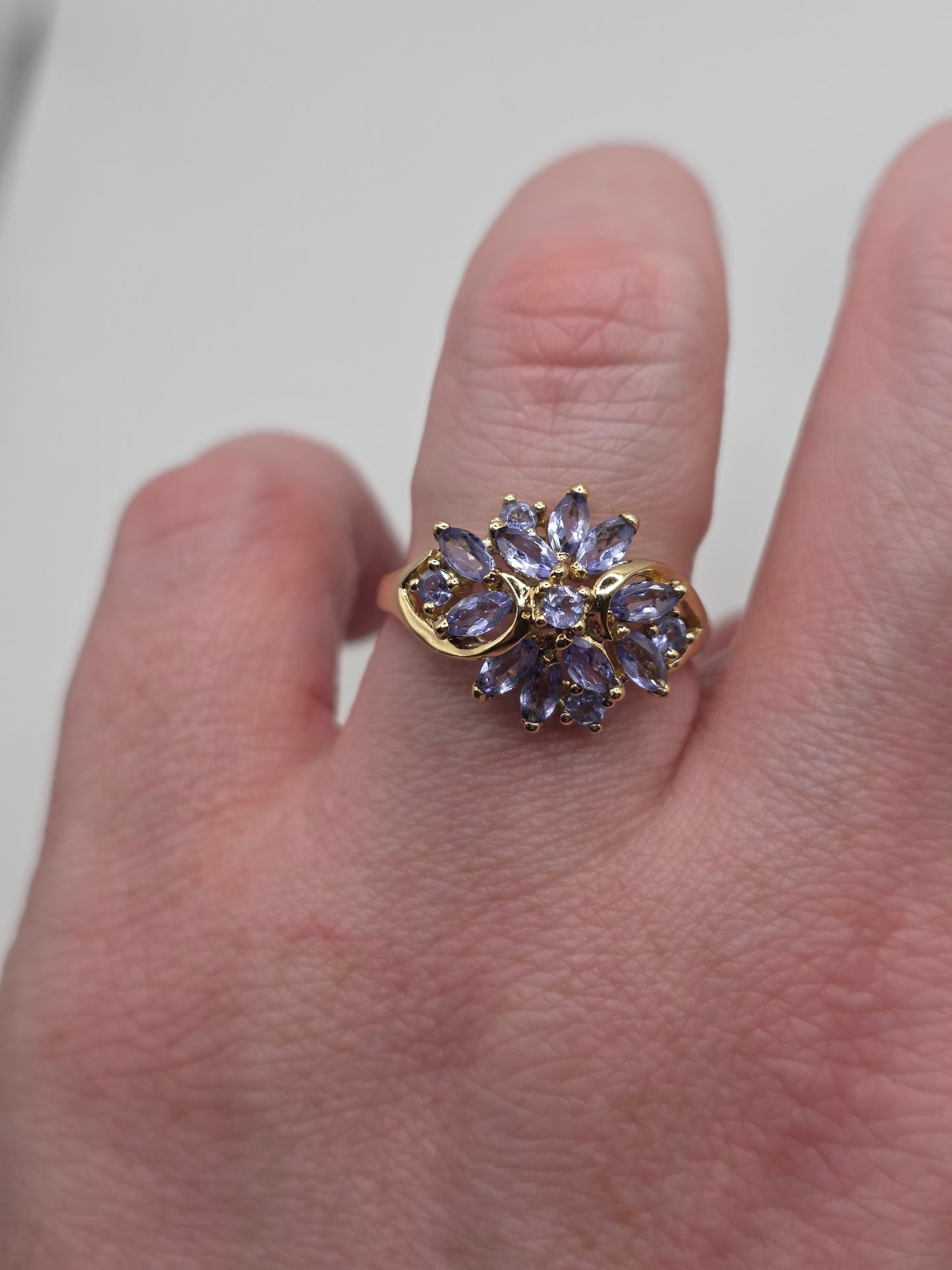 9ct gold tanzanite cluster ring