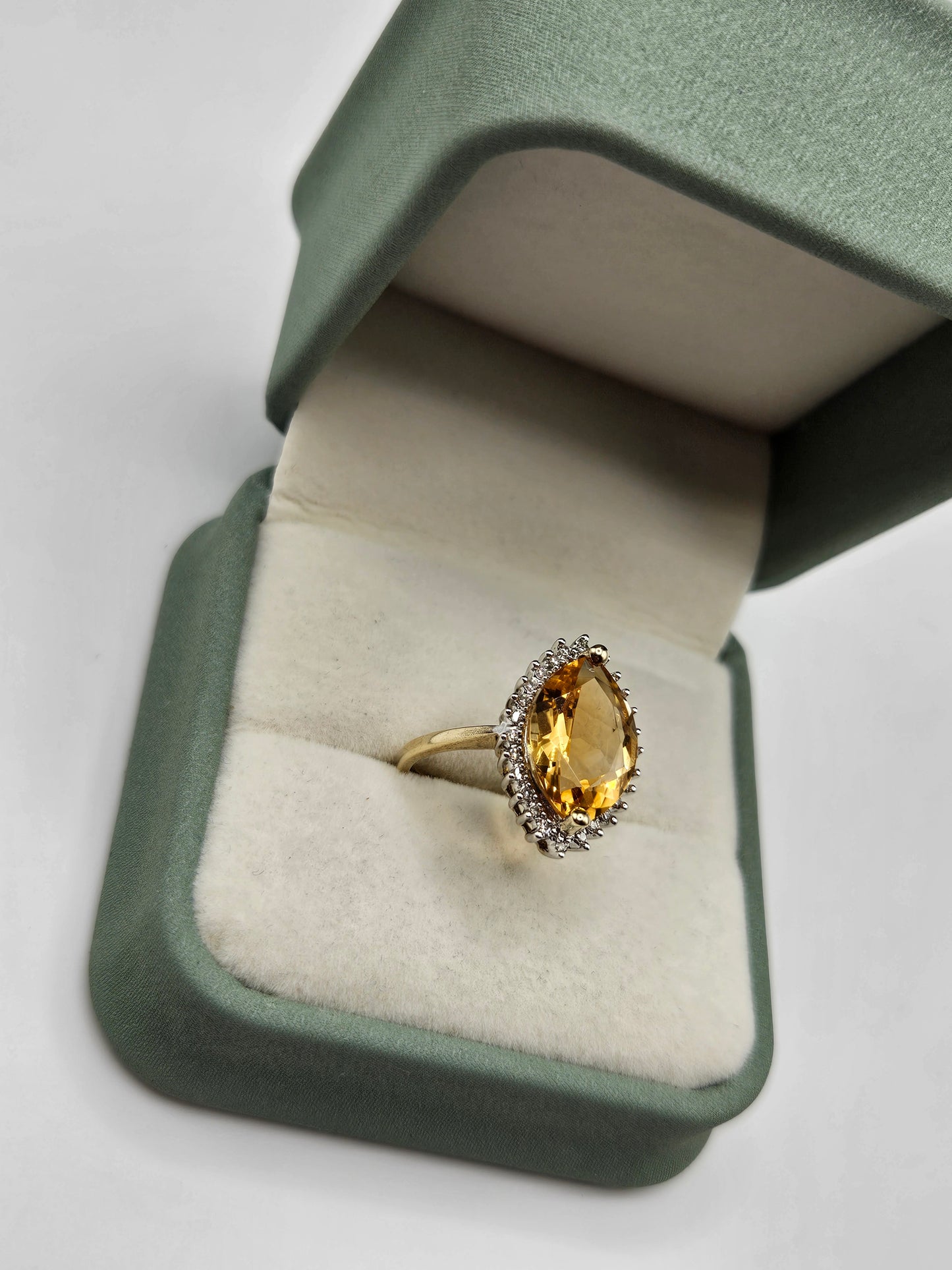 9ct gold citrine and diamond ring