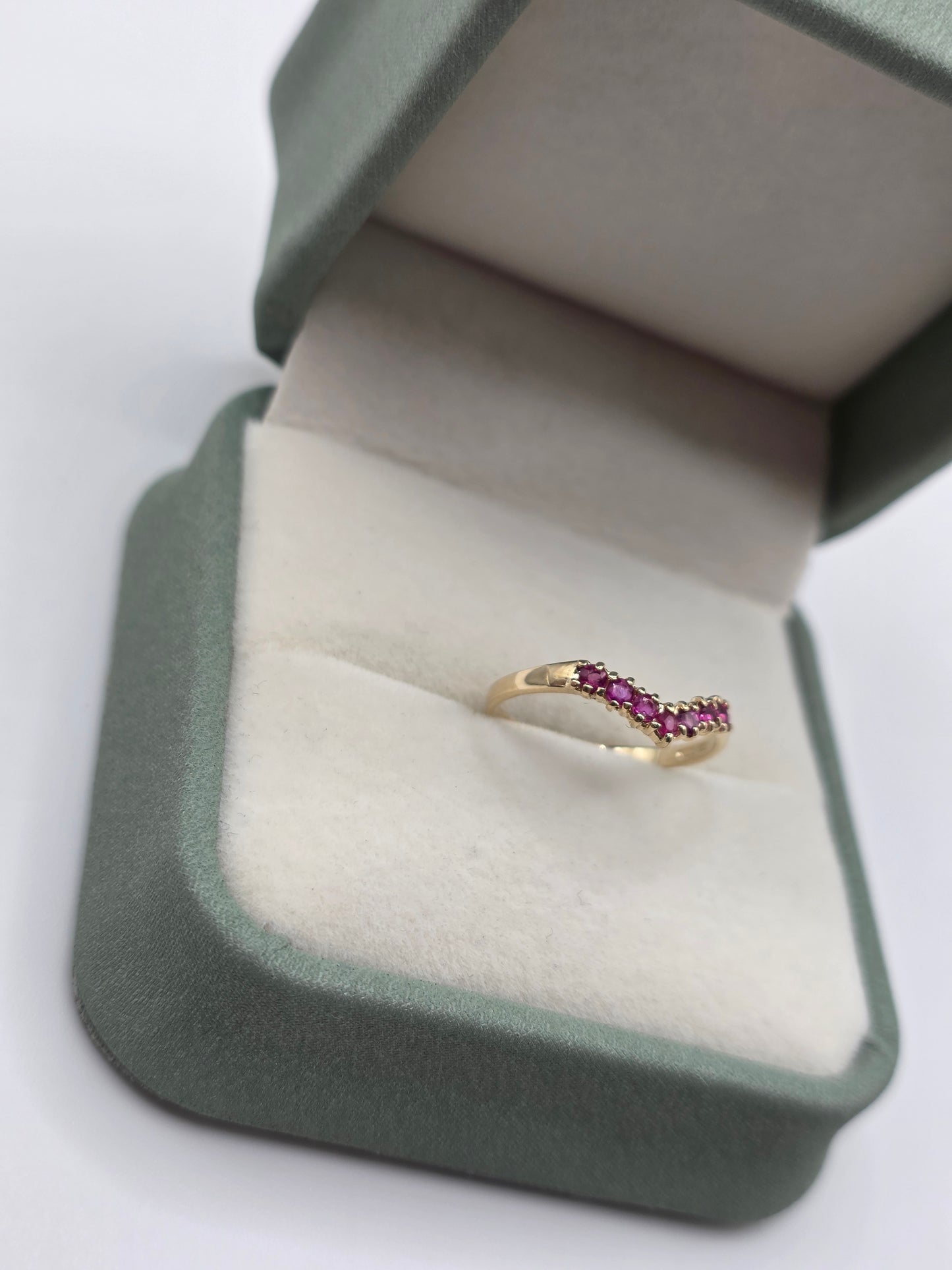 9ct gold ruby wishbone ring