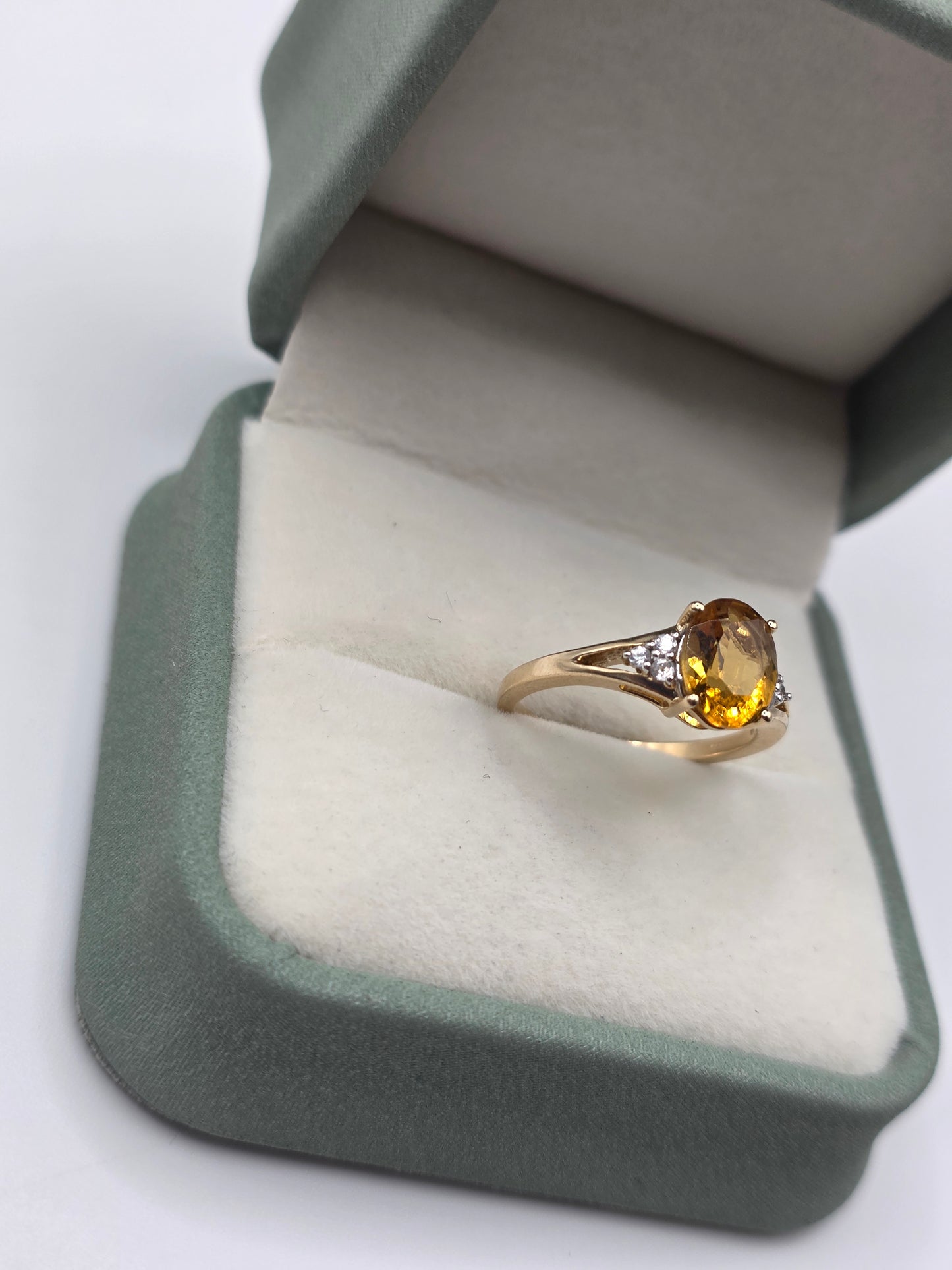 9ct gold citrine and zircon ring