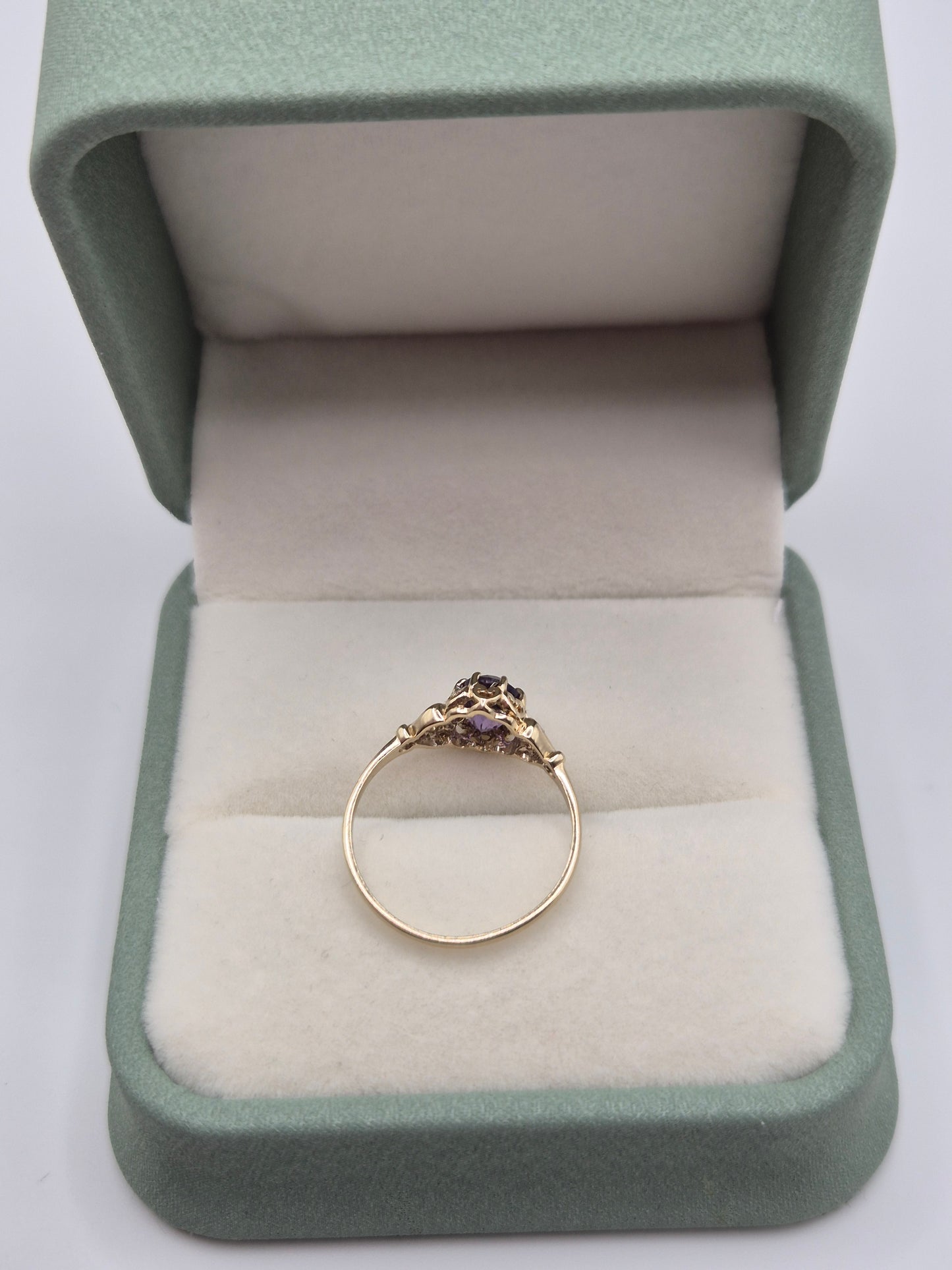 9ct gold amethyst ring