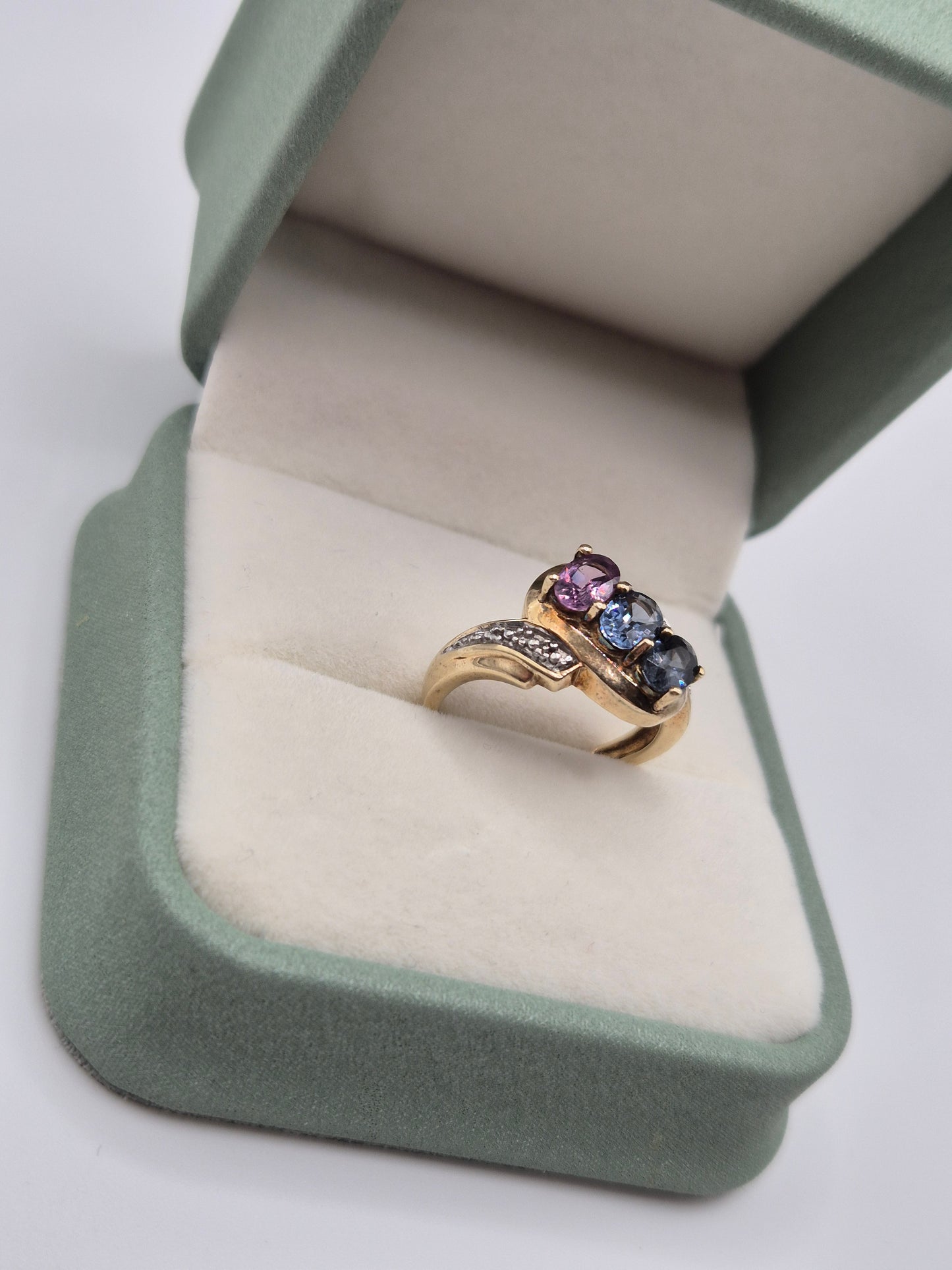 9ct gold multigem and diamond ring