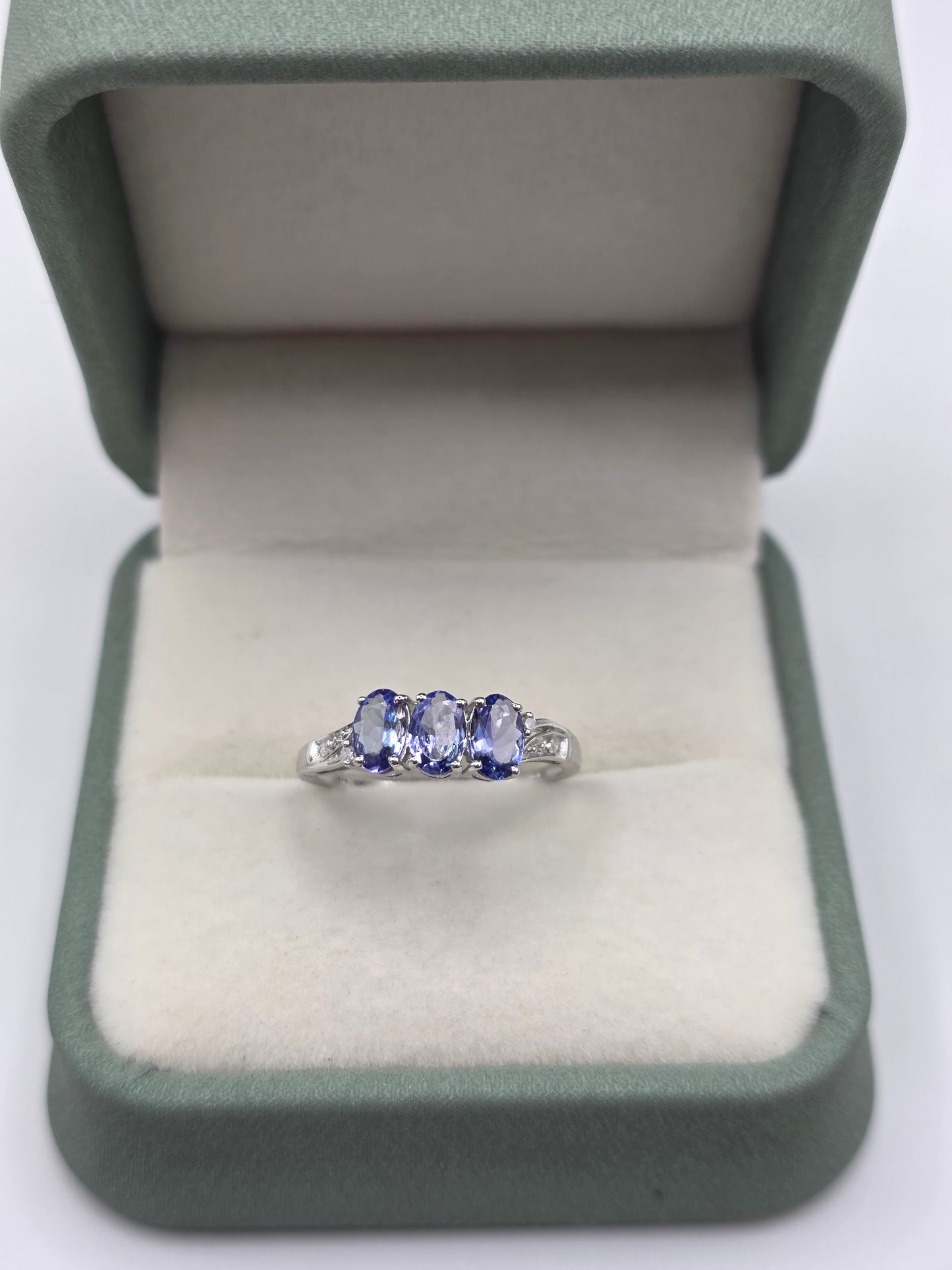 9ct white gold tanzanite and diamond ring