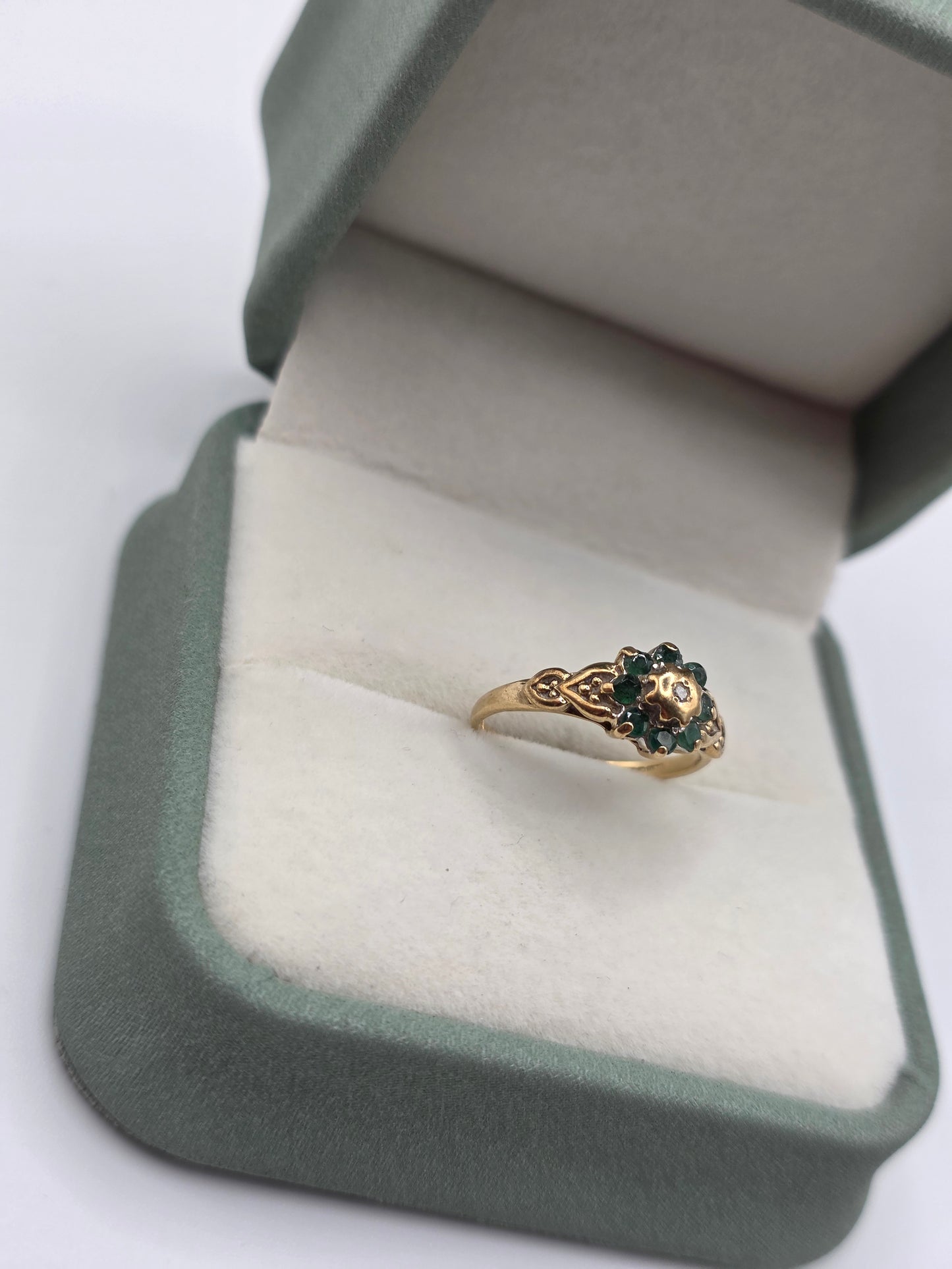 9ct gold emerald and diamond ring