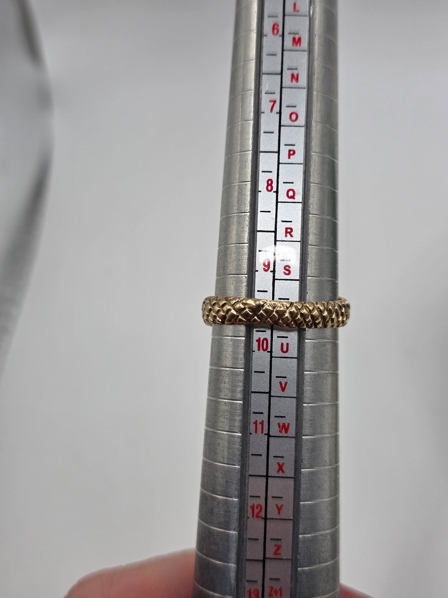 9ct gold garnet snake ring