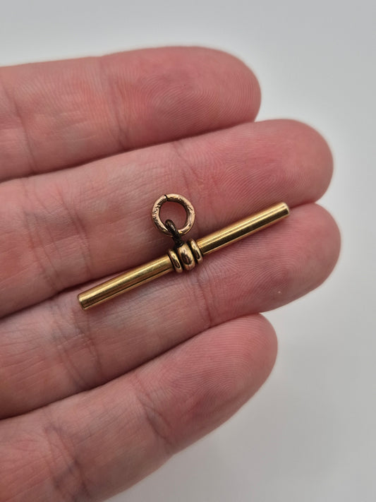 9ct gold T-Bar pendant