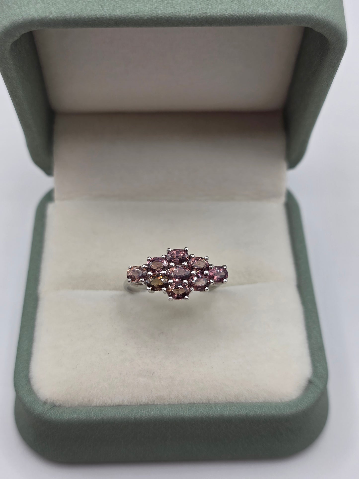 9ct white gold quartz ring