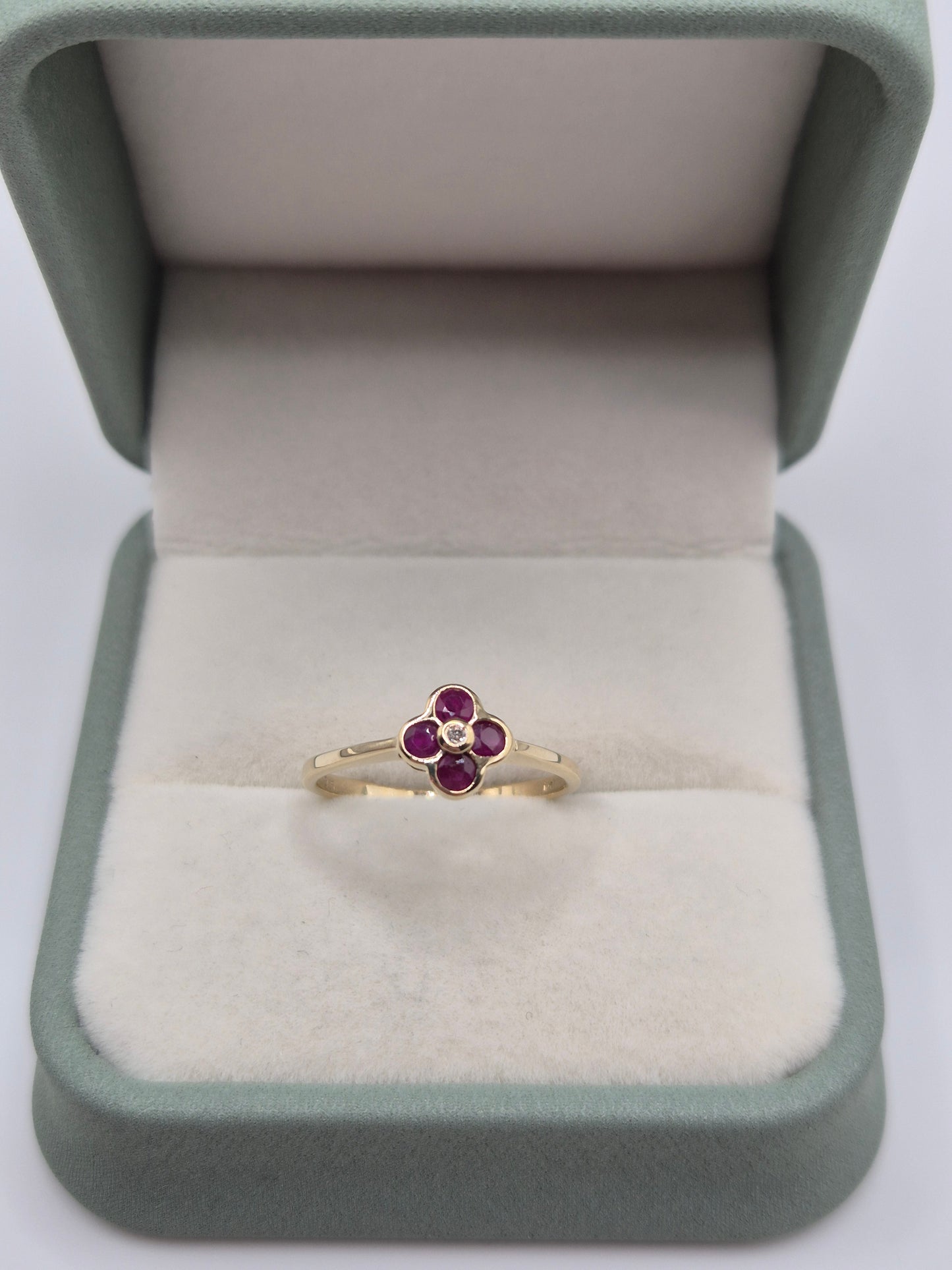 9ct gold ruby and diamond ring