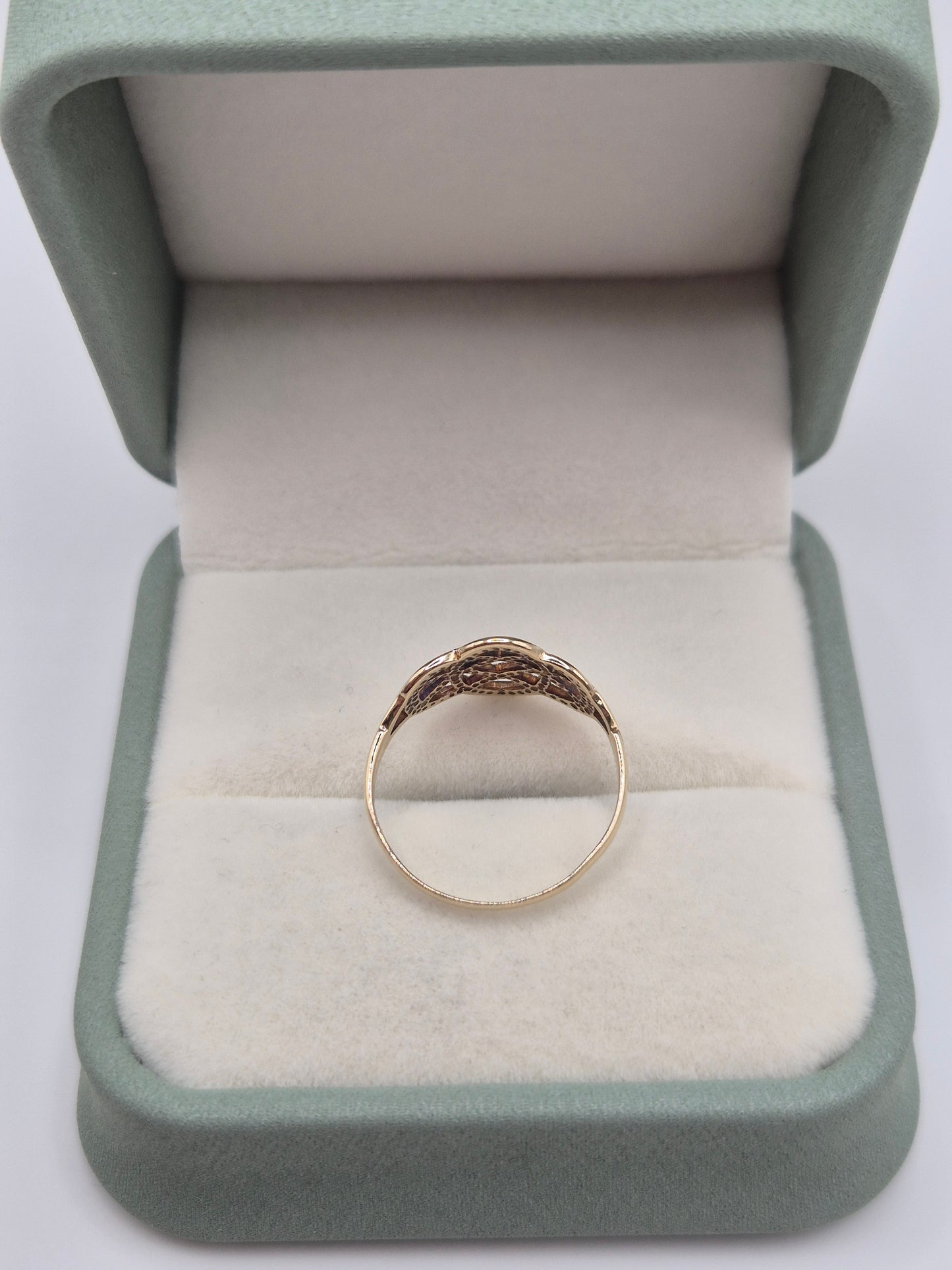 9ct gold celtic ring