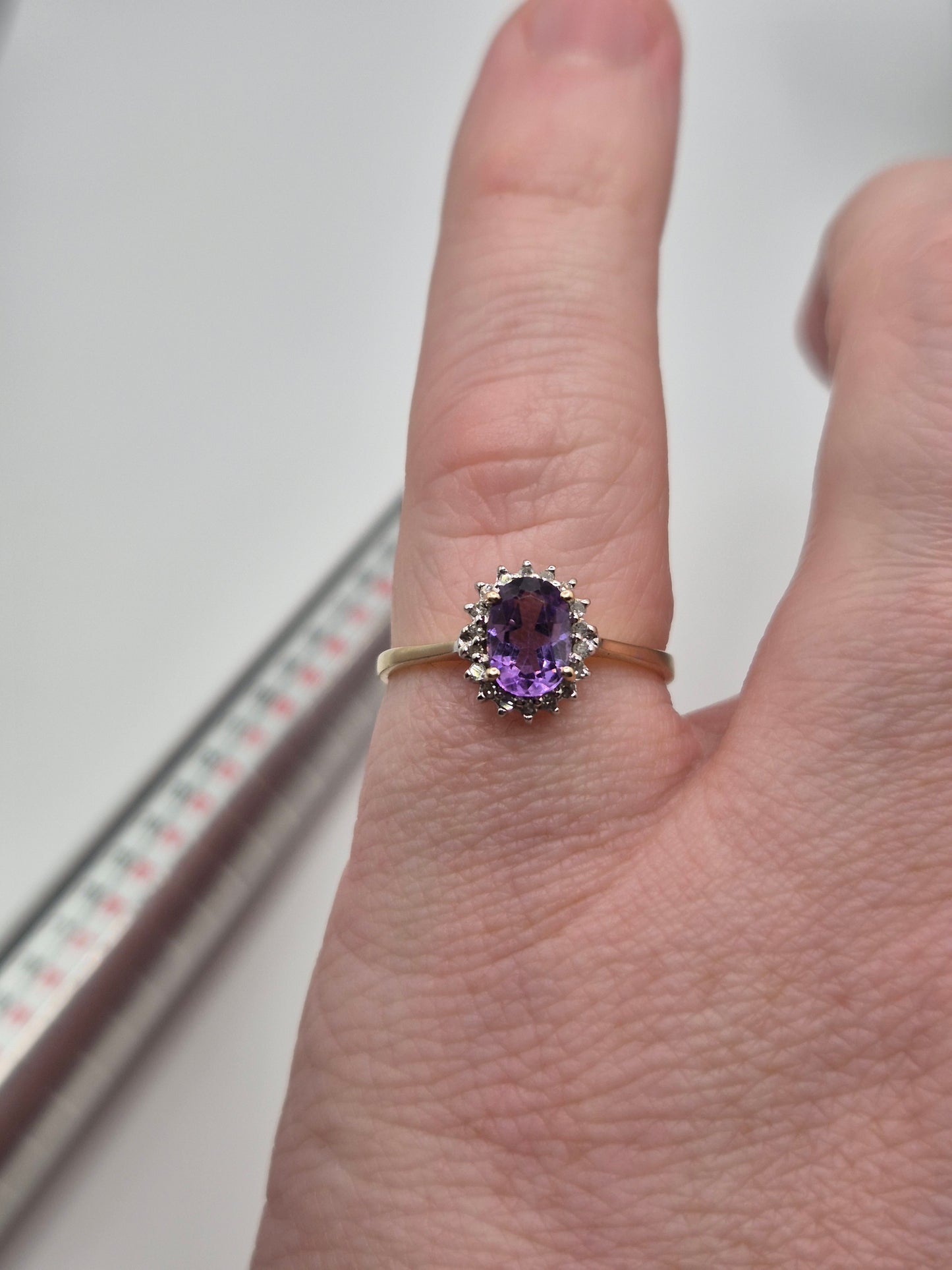 9ct gold amethyst and diamond ring