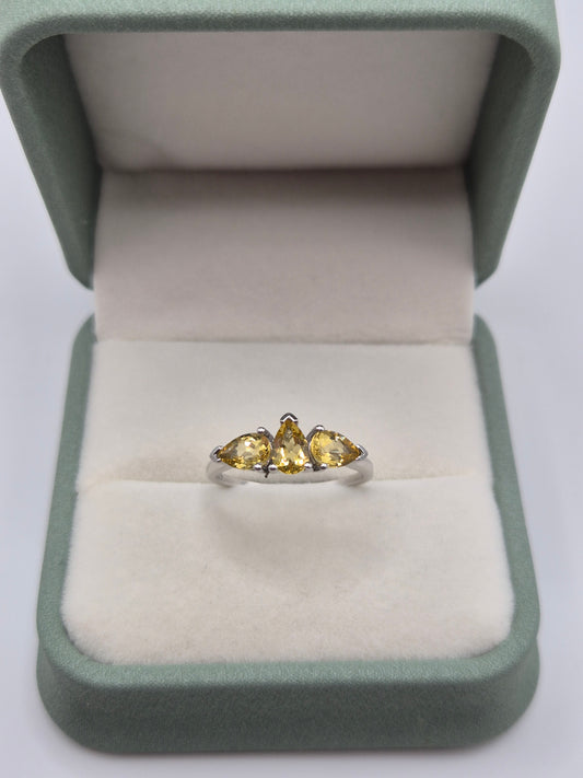 9ct white gold citrine ring