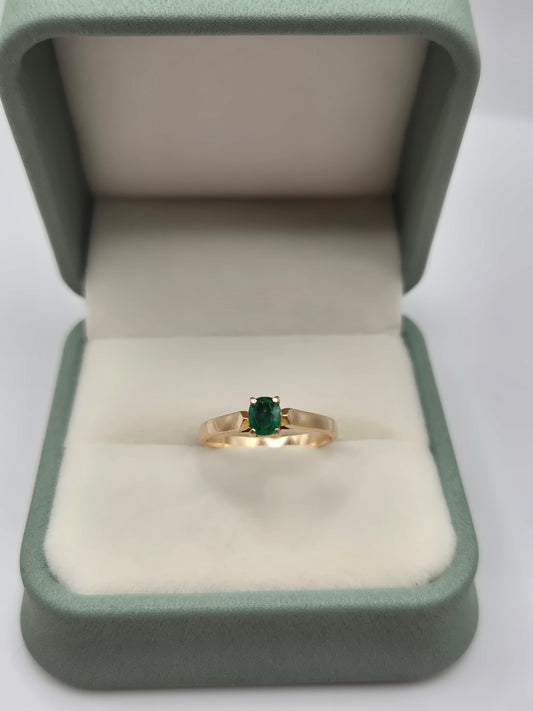 9ct gold emerald ring