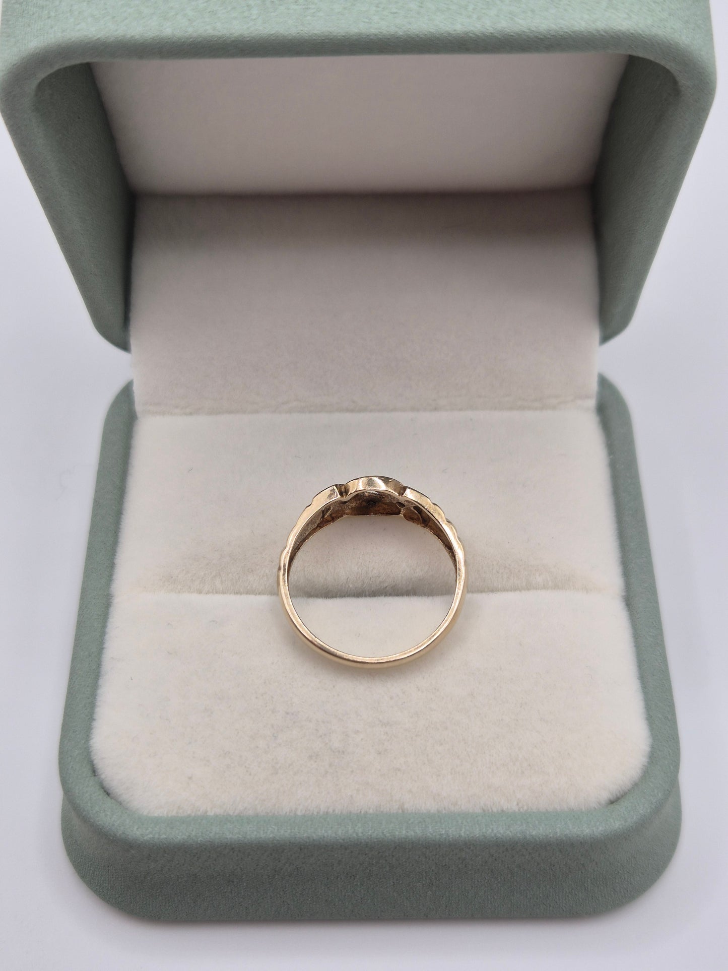 9ct gold diamond ring