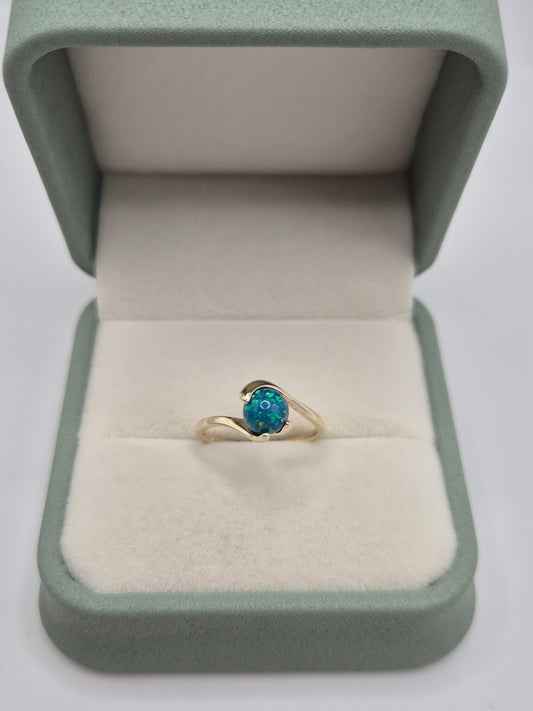 9ct gold simulated opal ring