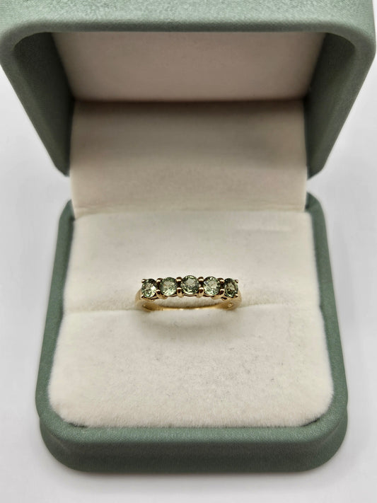 9ct gold peridot ring