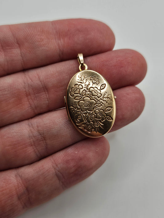 9ct gold floral locket