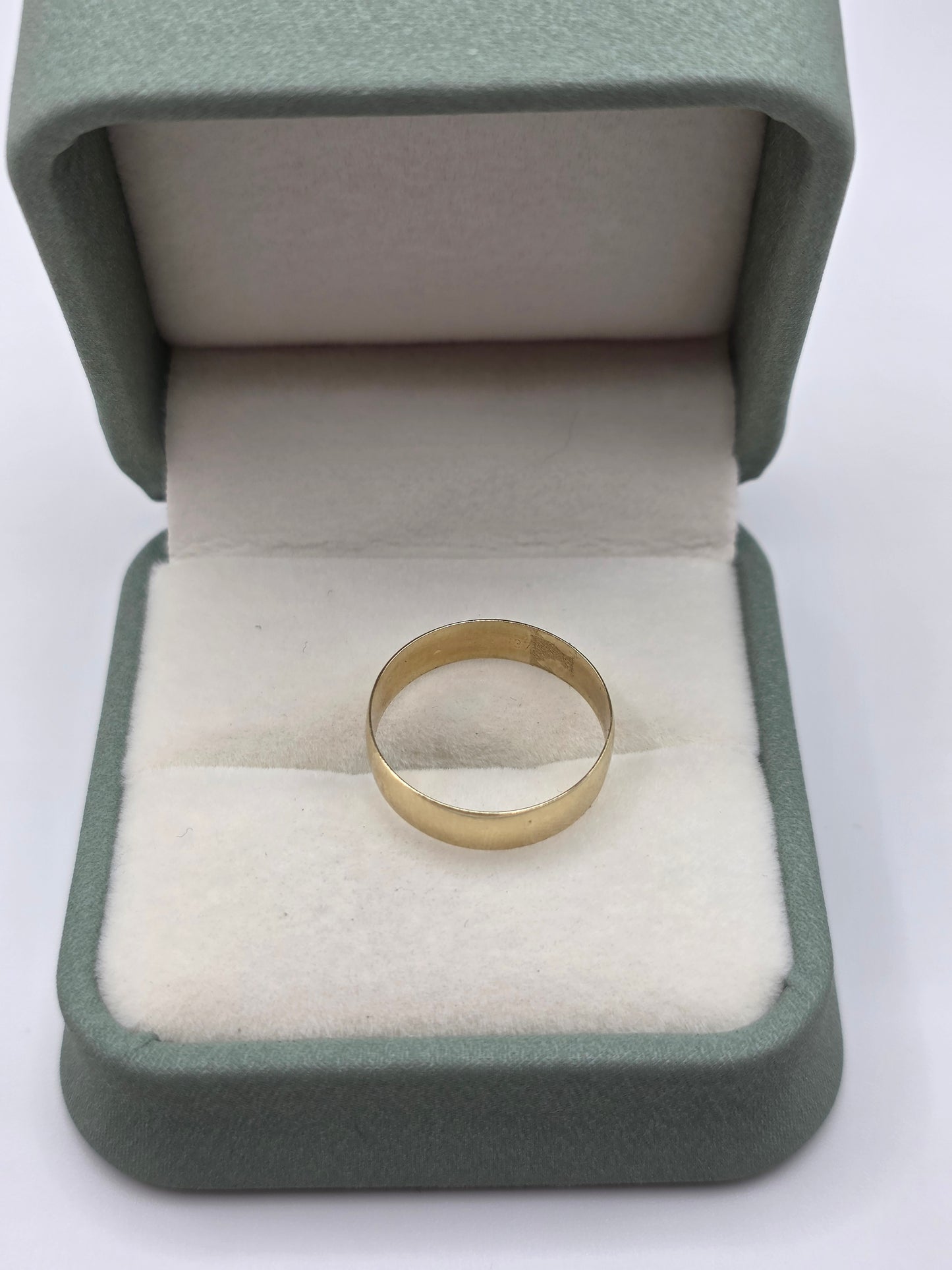 9ct gold wedding band ring