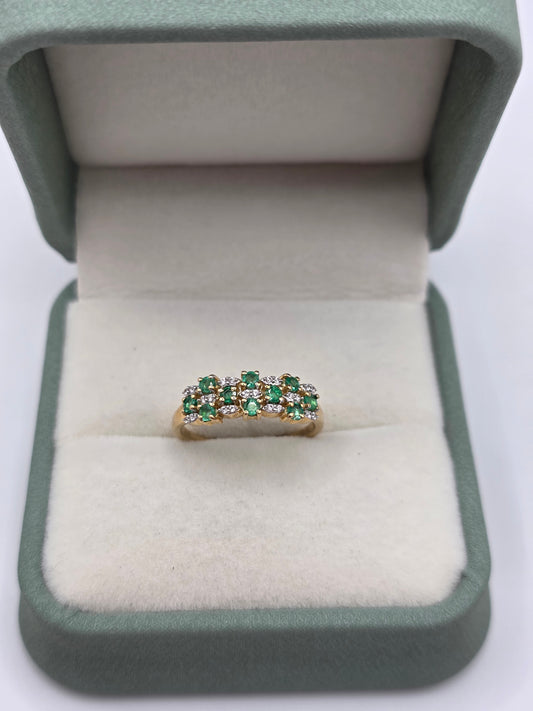 9ct gold green tourmaline and white topaz ring