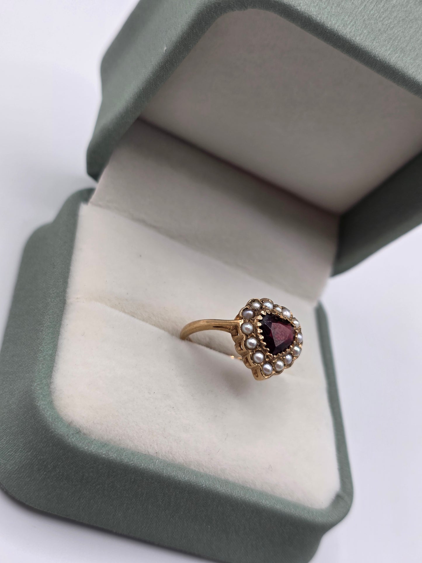 Vintage 9ct gold garnet and pearl heart ring