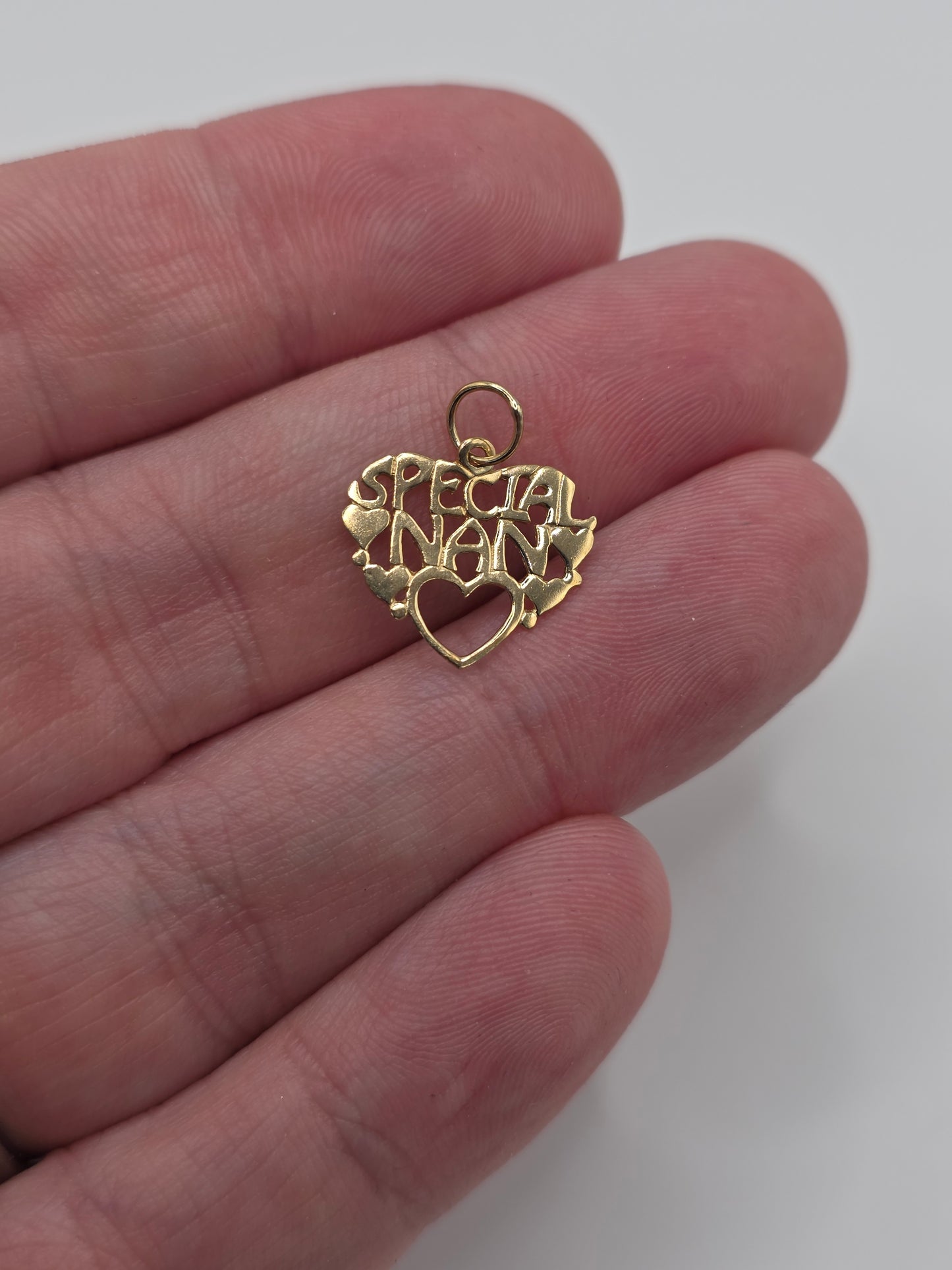 9ct gold special nan pendant