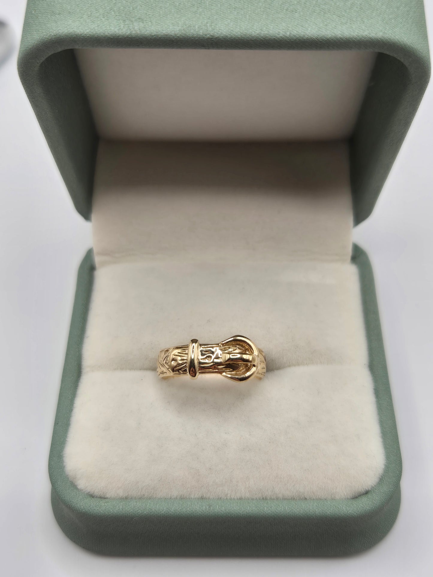 9ct gold buckle ring