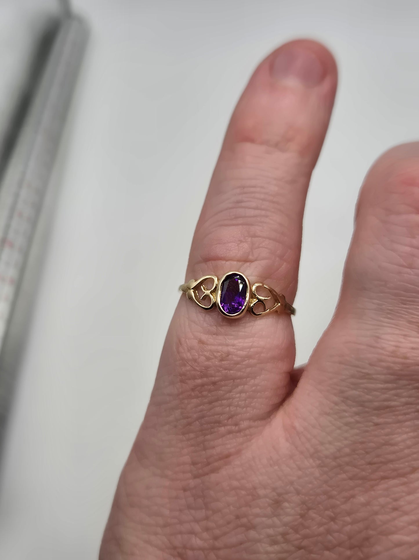 9ct gold amethyst ring