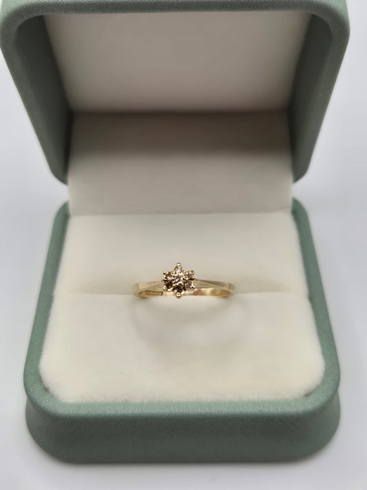 9ct gold diamond ring