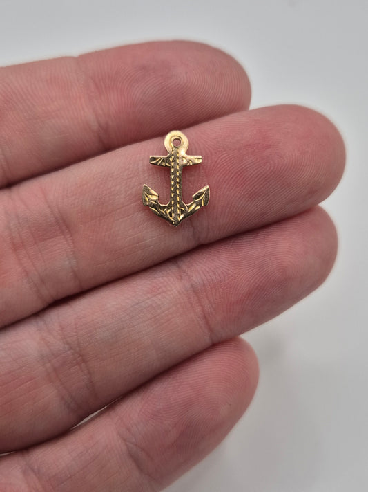 9ct gold anchor charm