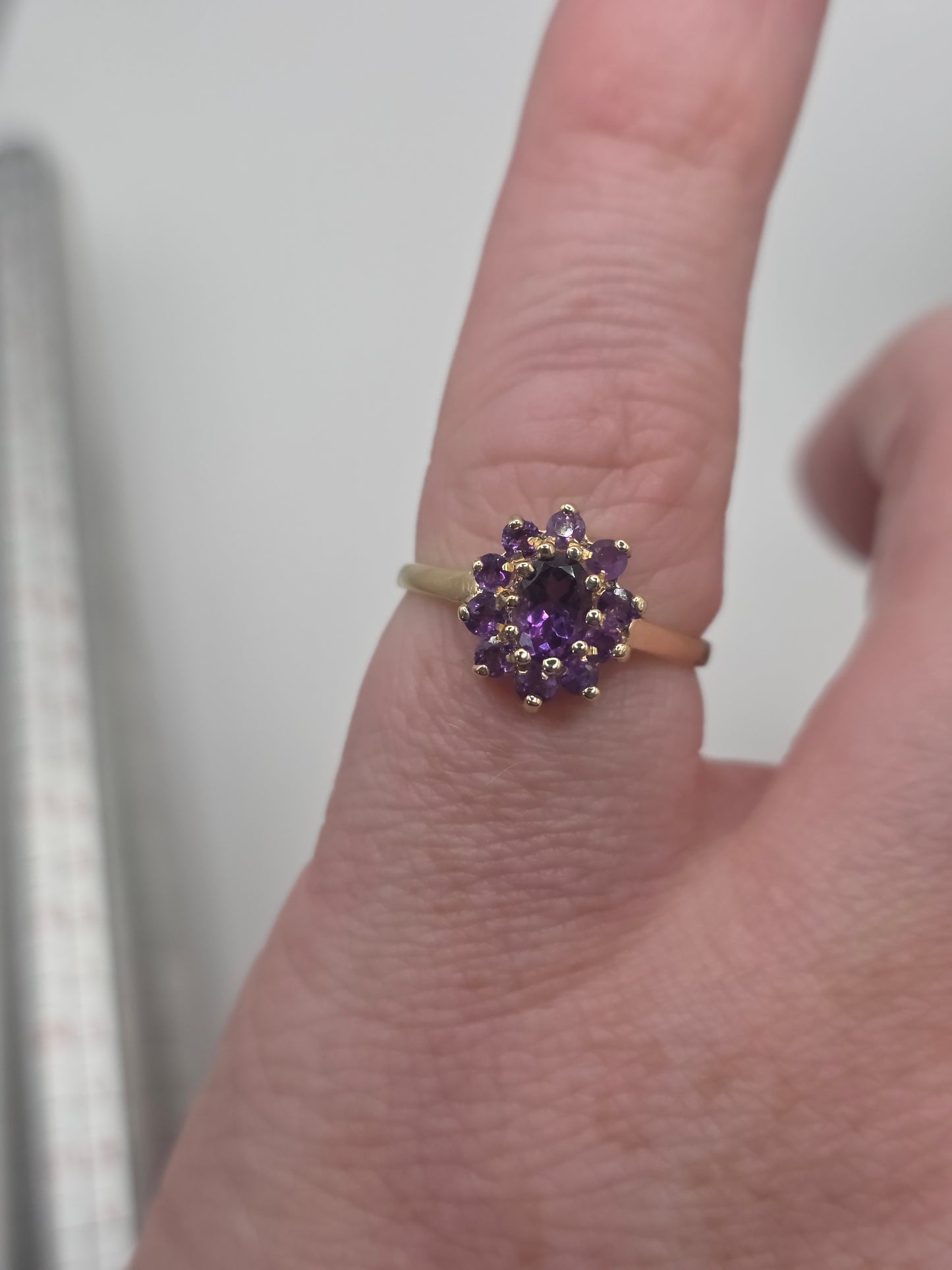 9ct gold amethyst cluster ring