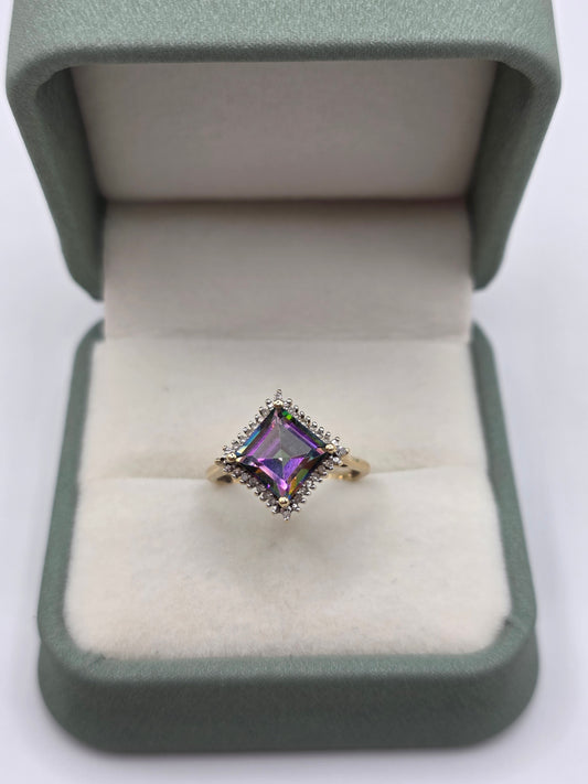 9ct gold mystic topaz and diamond ring