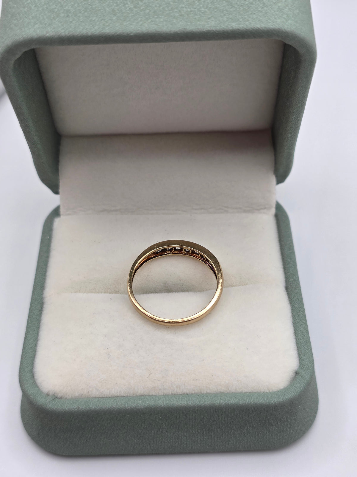 9ct gold cz ring