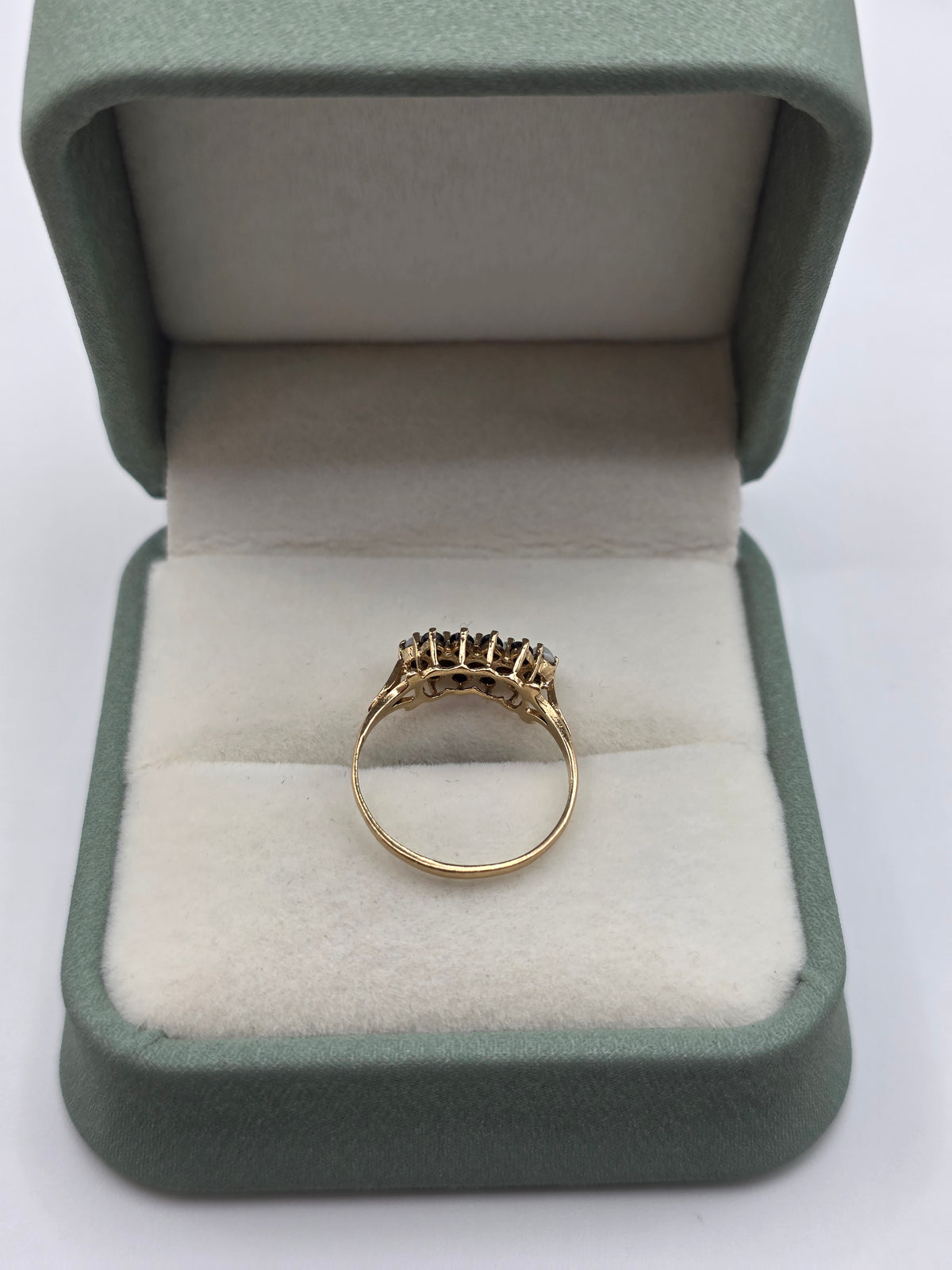 9ct gold opal and sapphire ring