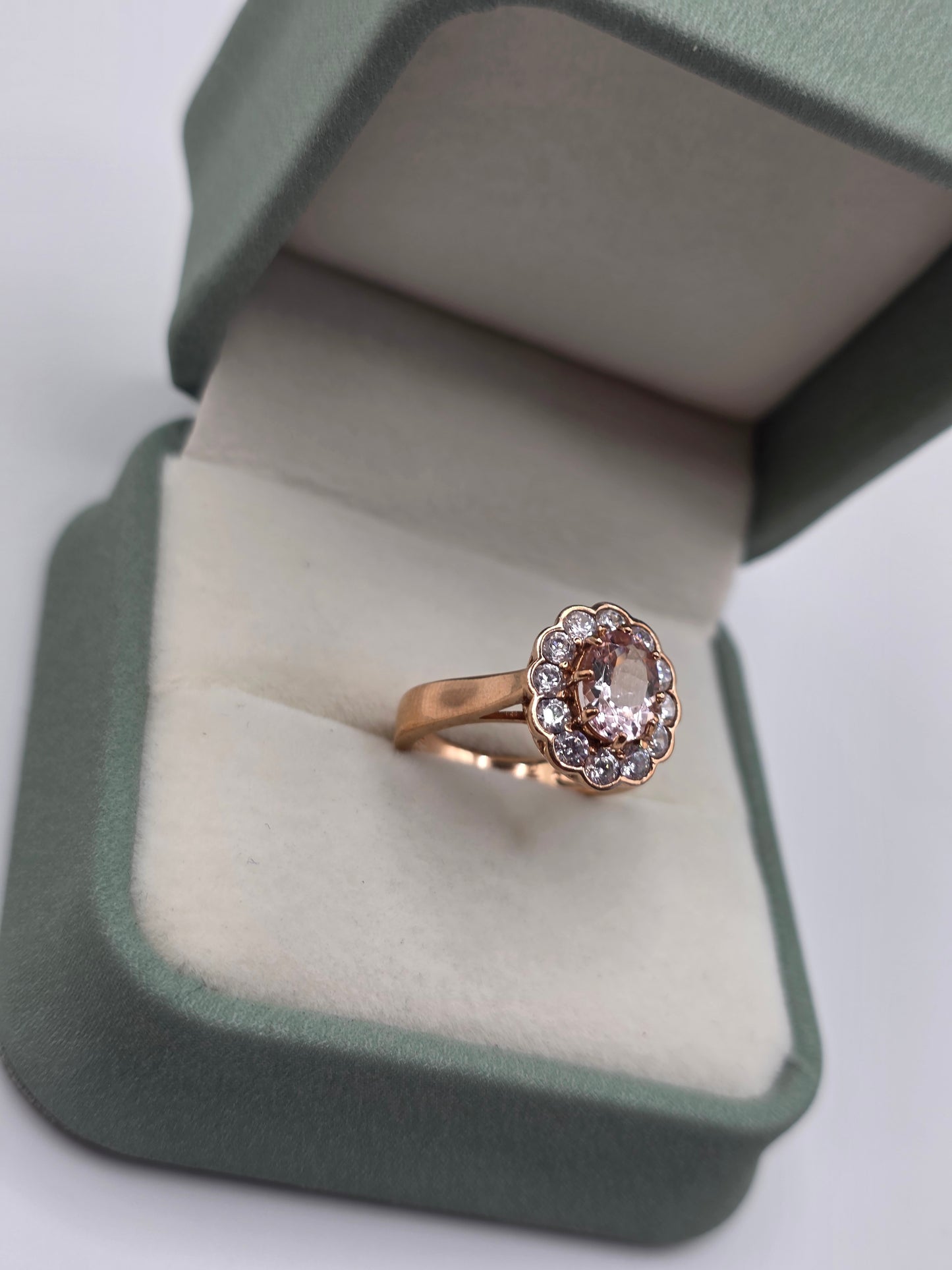 Heavy 9ct rose gold morganite and cz ring