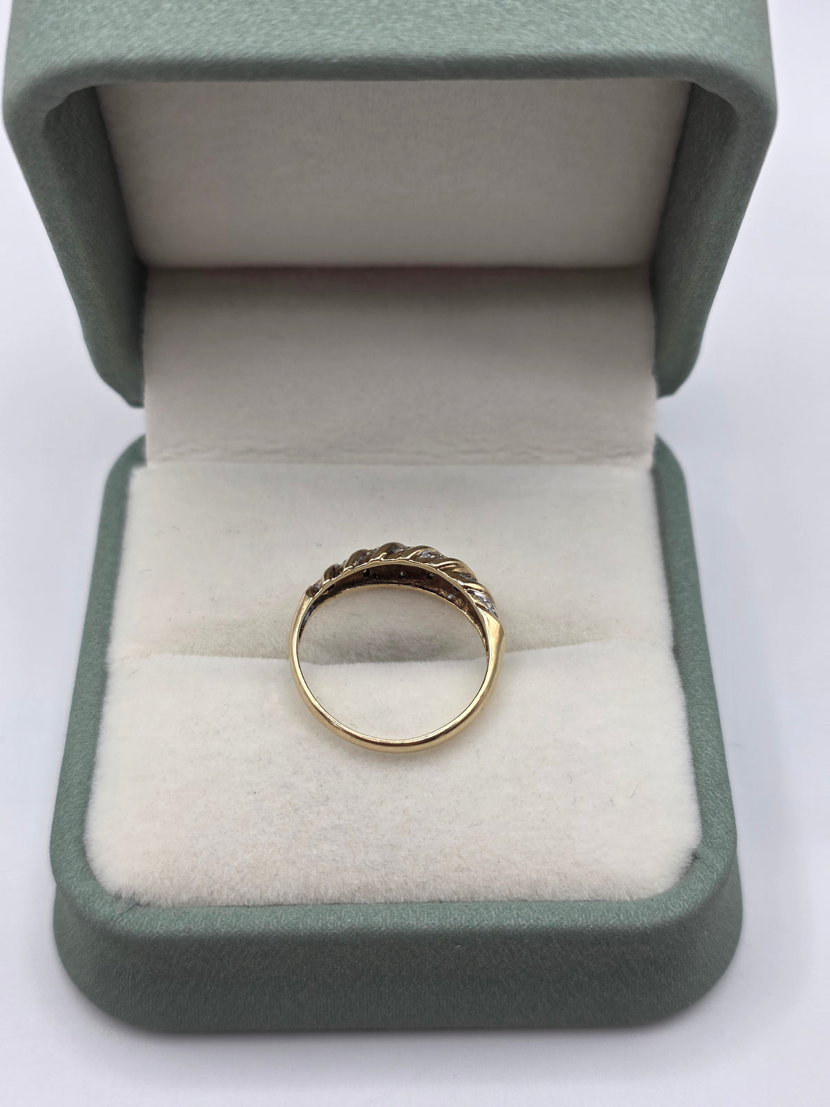 9ct gold diamond croissant ring