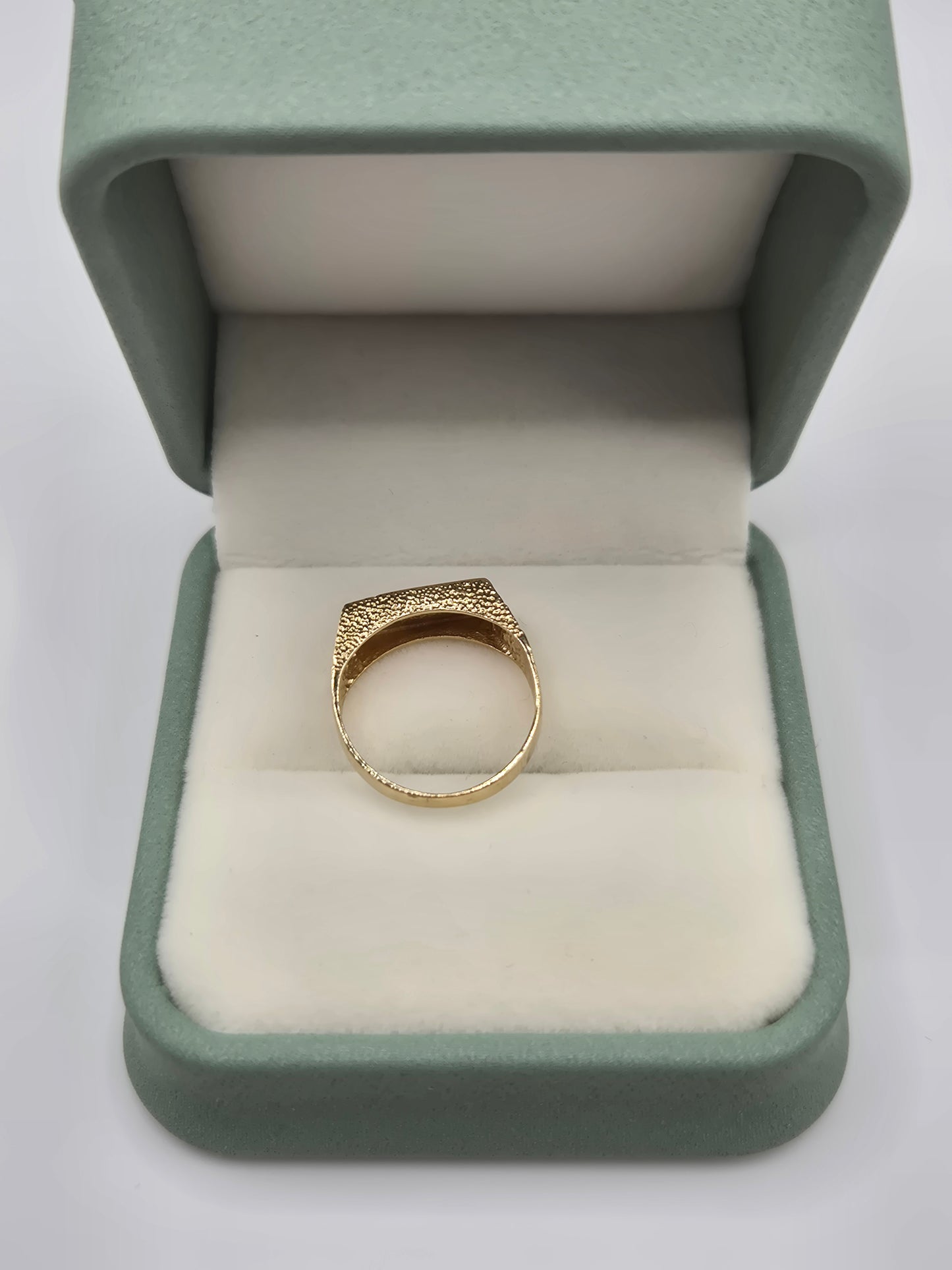 9ct gold diamond signet ring