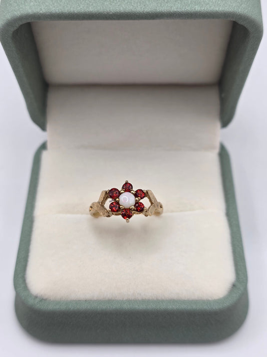 9ct gold opal and garnet ring