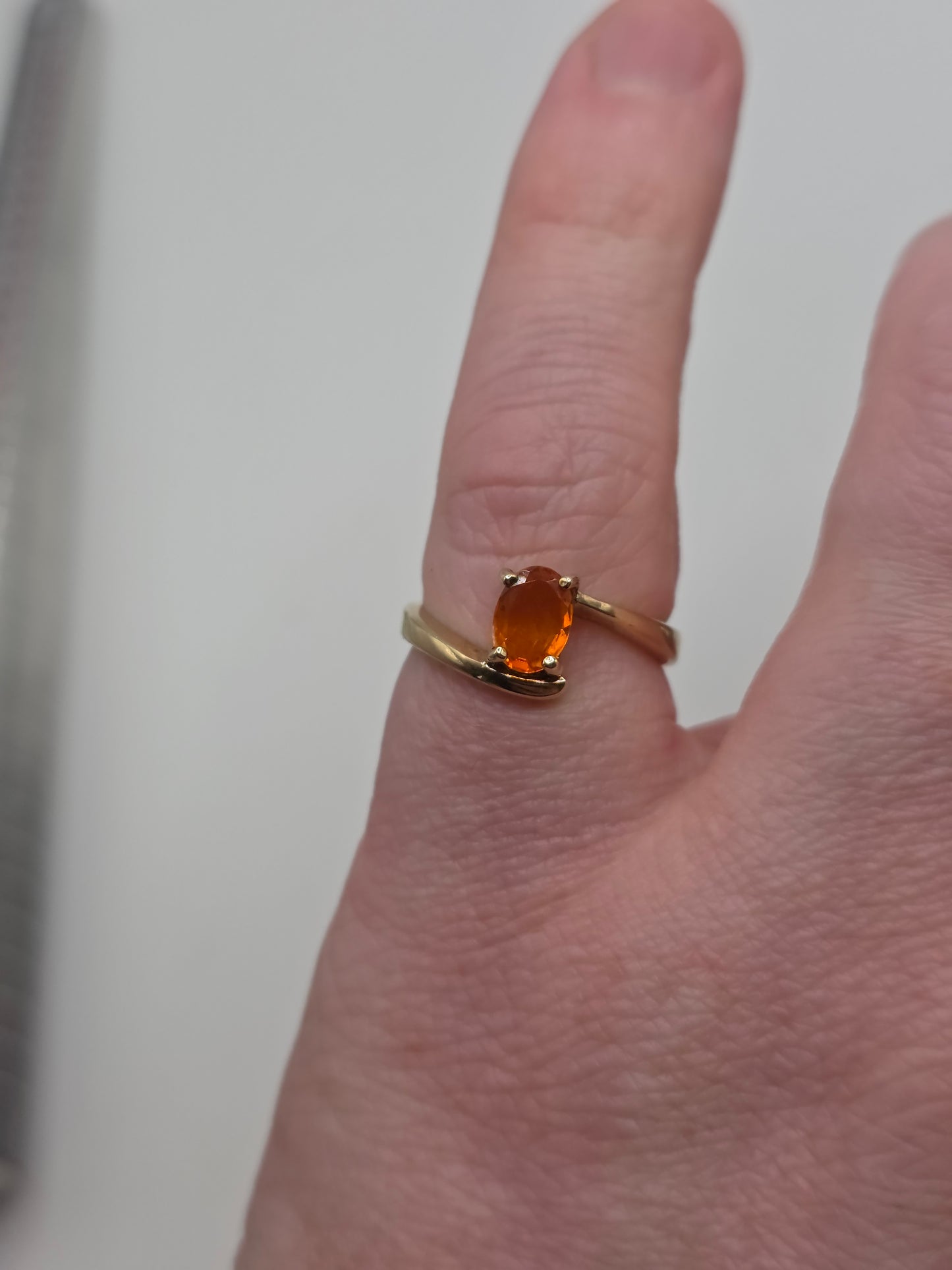 9ct gold orange sapphire ring