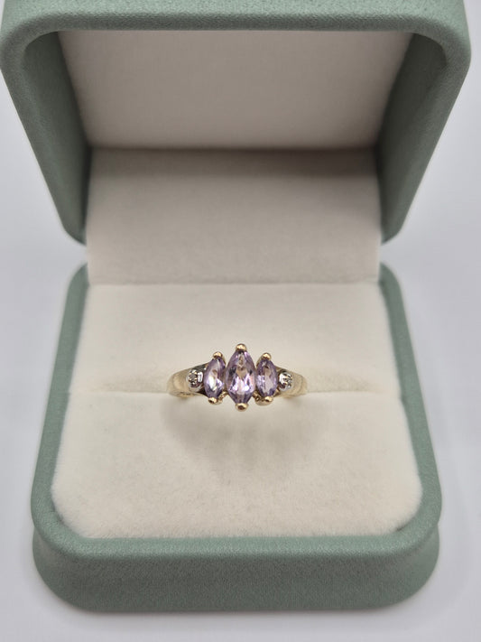 9ct gold amethyst and diamond ring