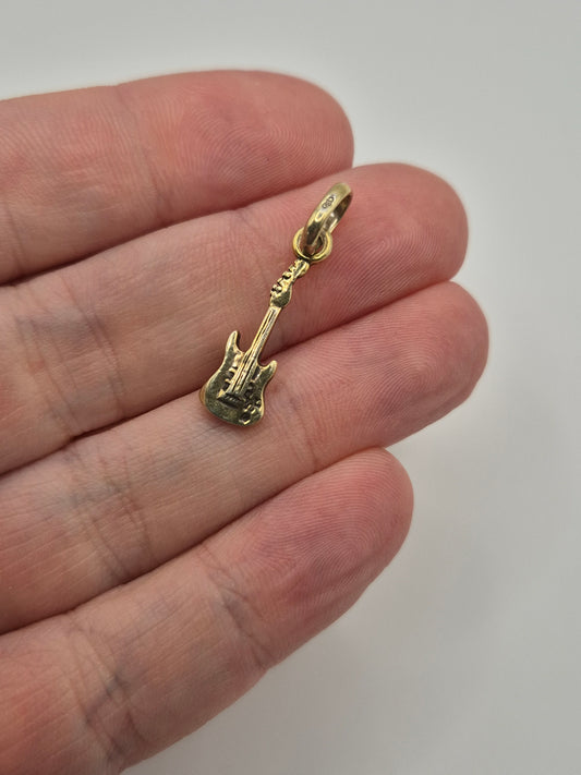 9ct gold guitar charm