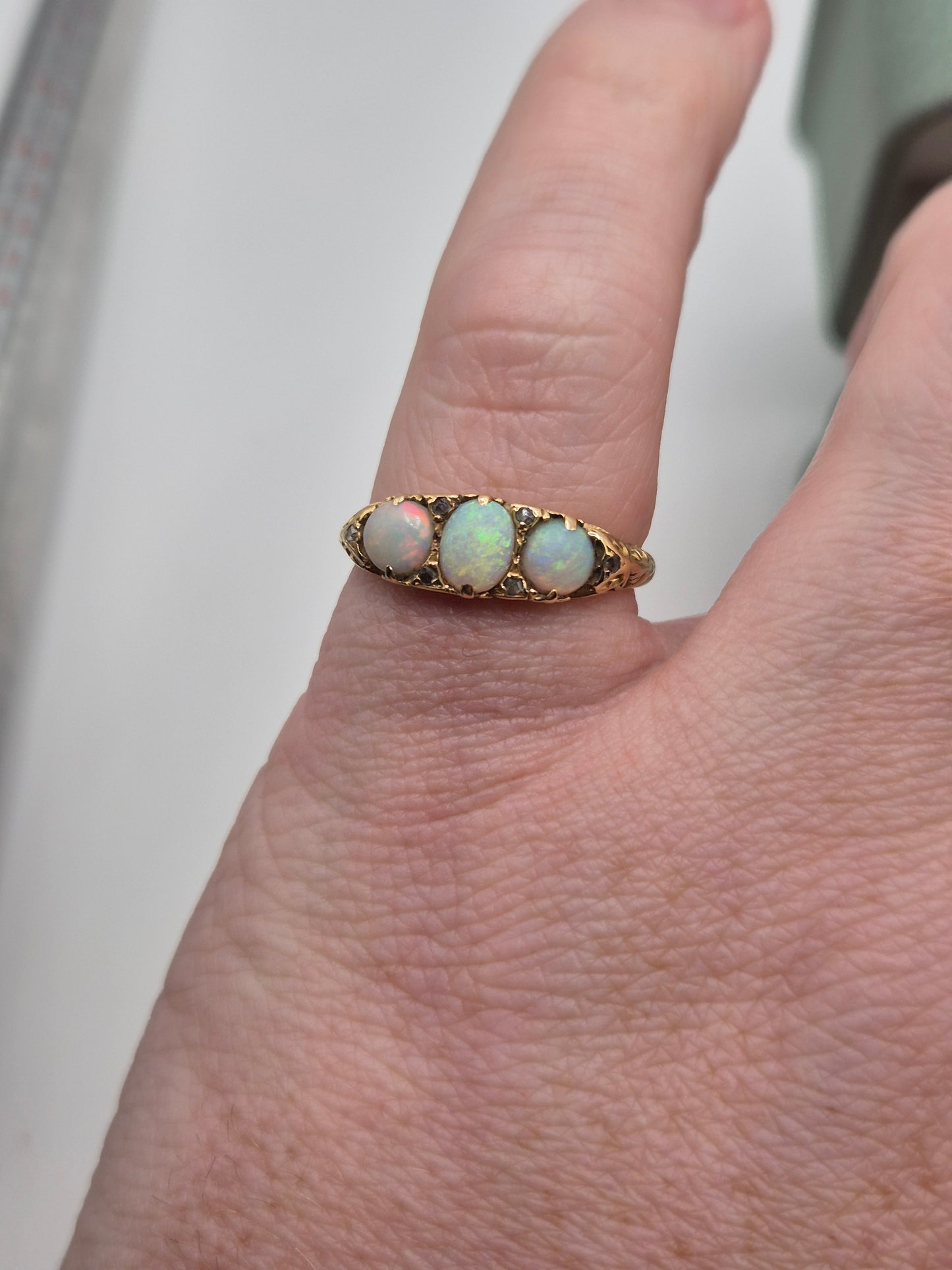 Antique 18ct gold opal and diamond ring