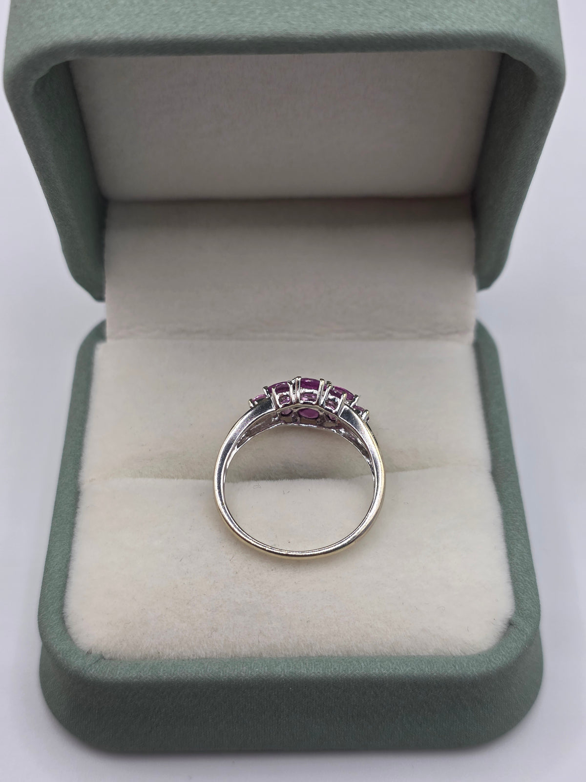 9ct white gold pink sapphire and diamond ring