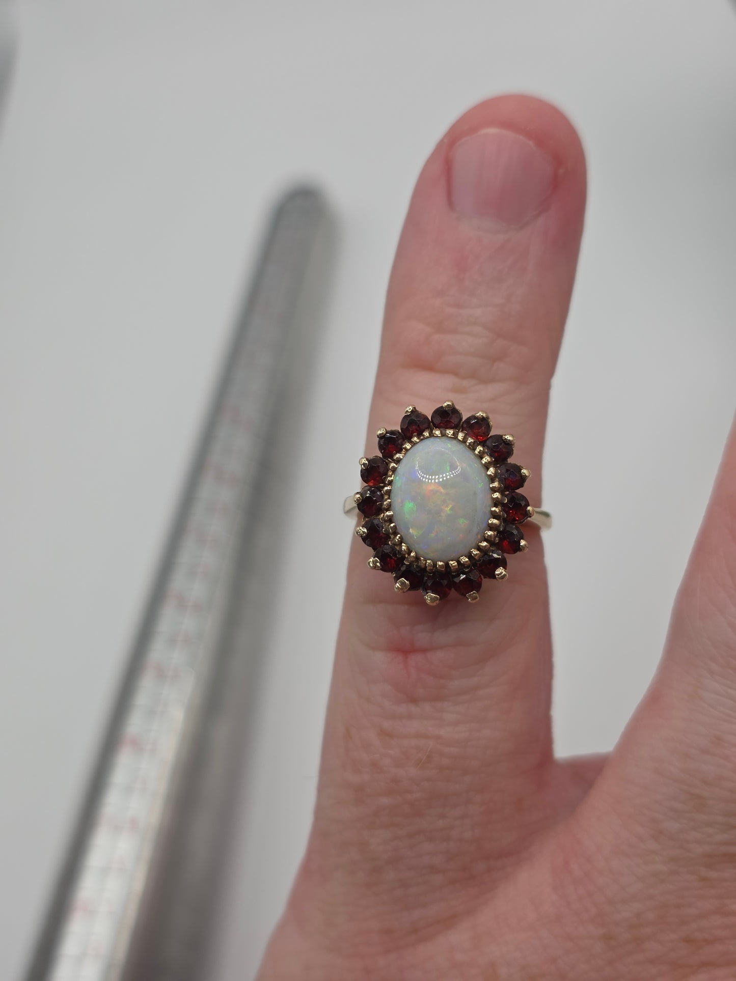 Vintage 9ct gold opal and garnet ring